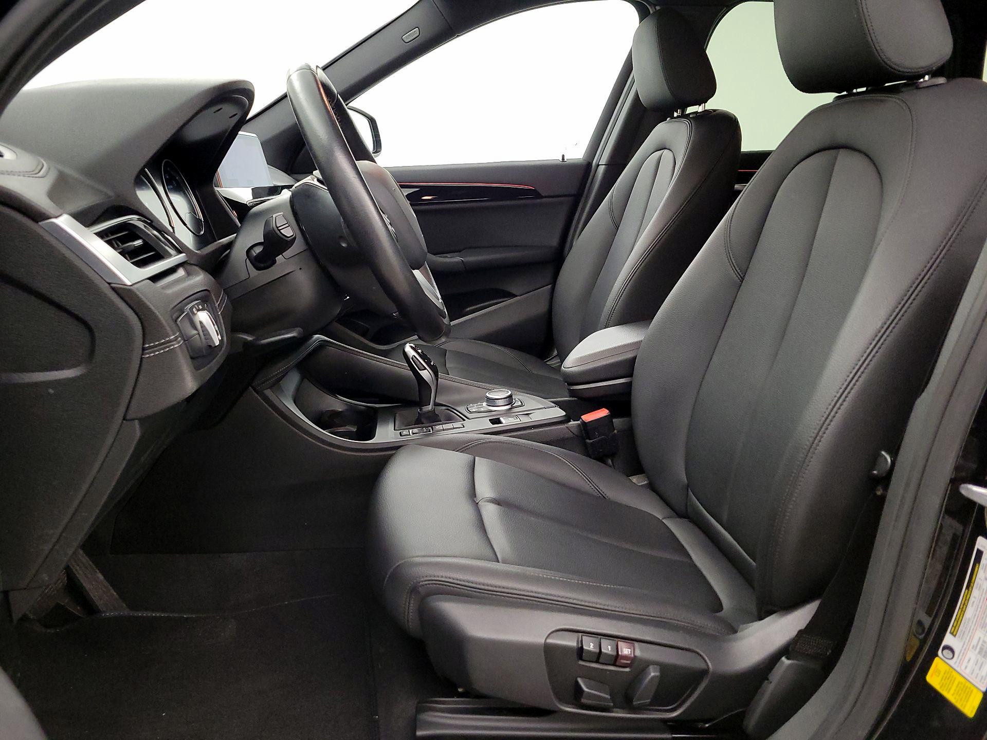 Thumbnail: 2021 BMW X1 - 11