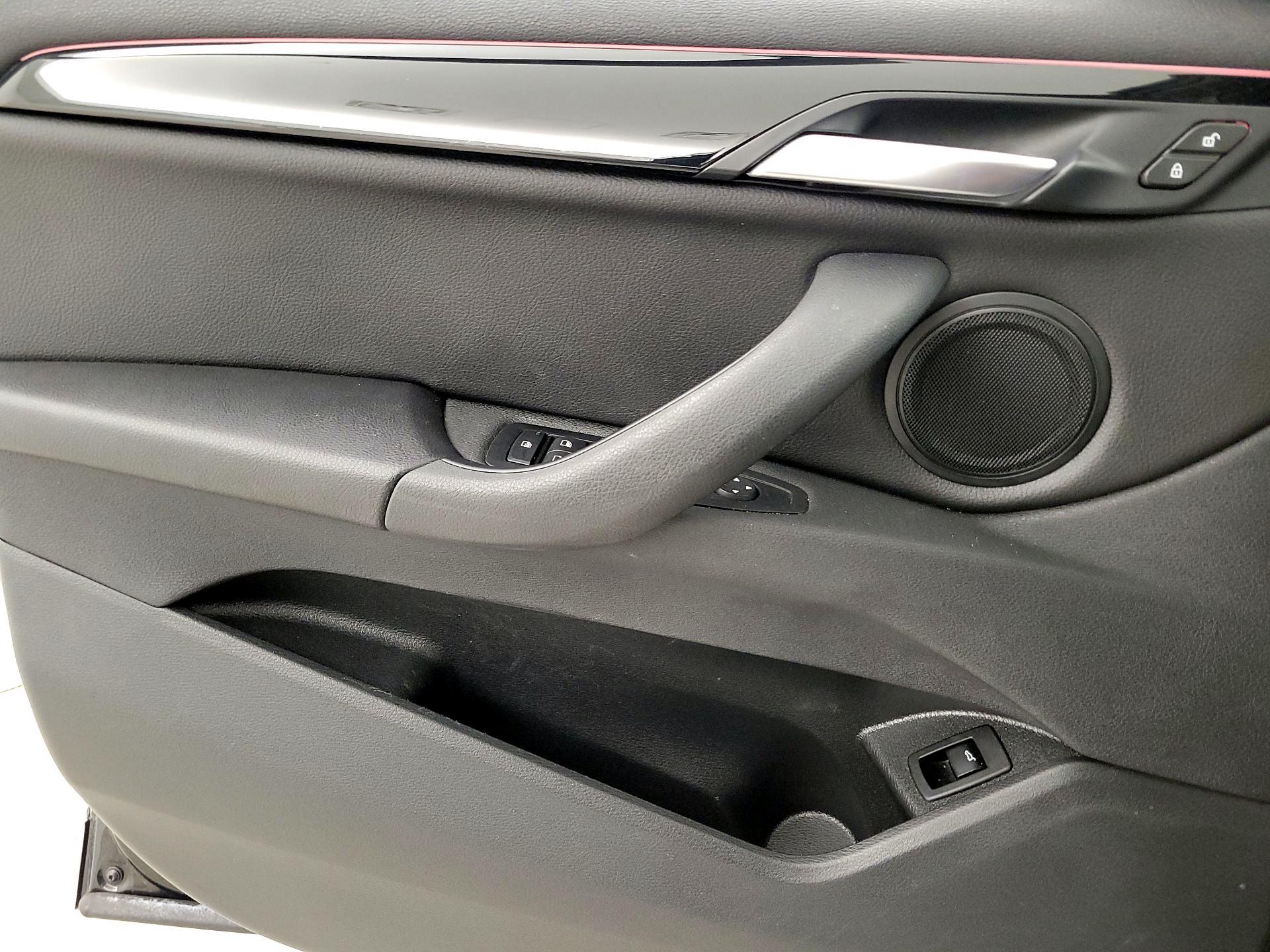 Thumbnail: 2021 BMW X1 - 12