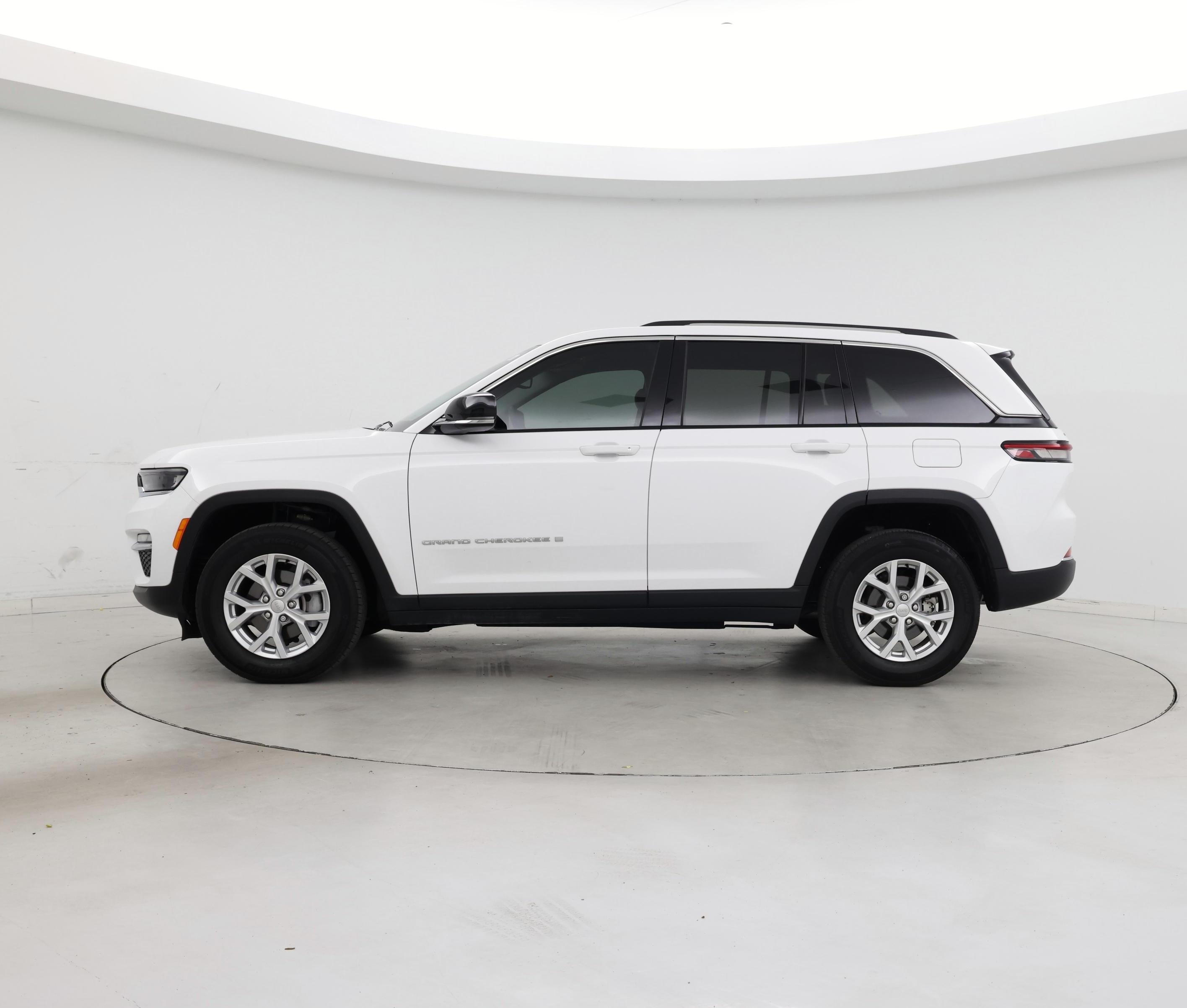 Thumbnail: 2024 Jeep Grand Cherokee - 3