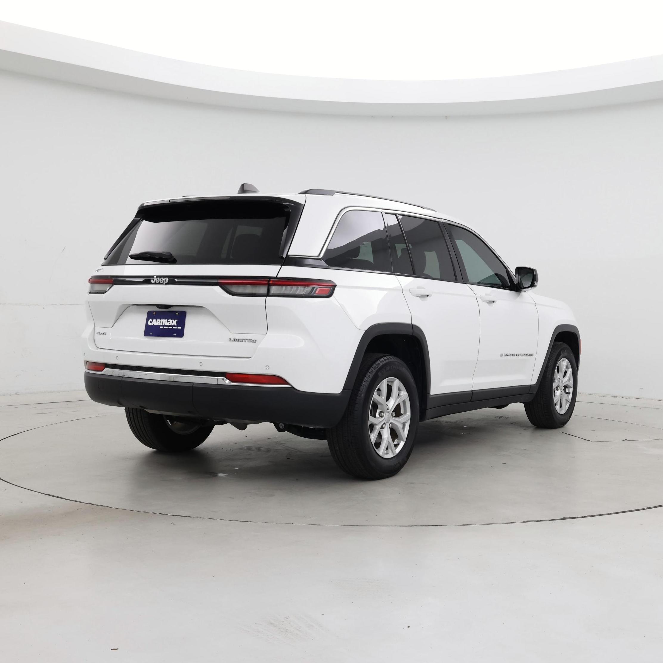Thumbnail: 2024 Jeep Grand Cherokee - 8