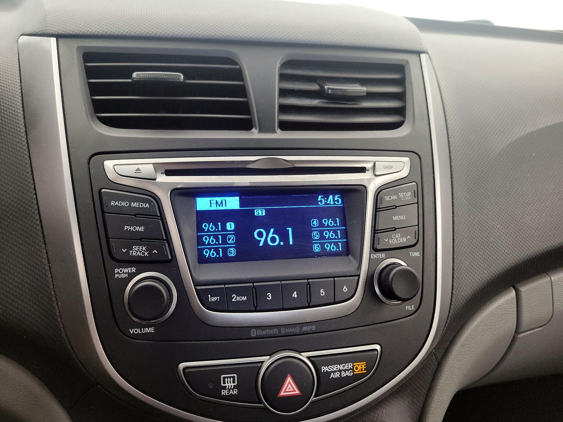 Thumbnail: 2016 Hyundai Accent - 14
