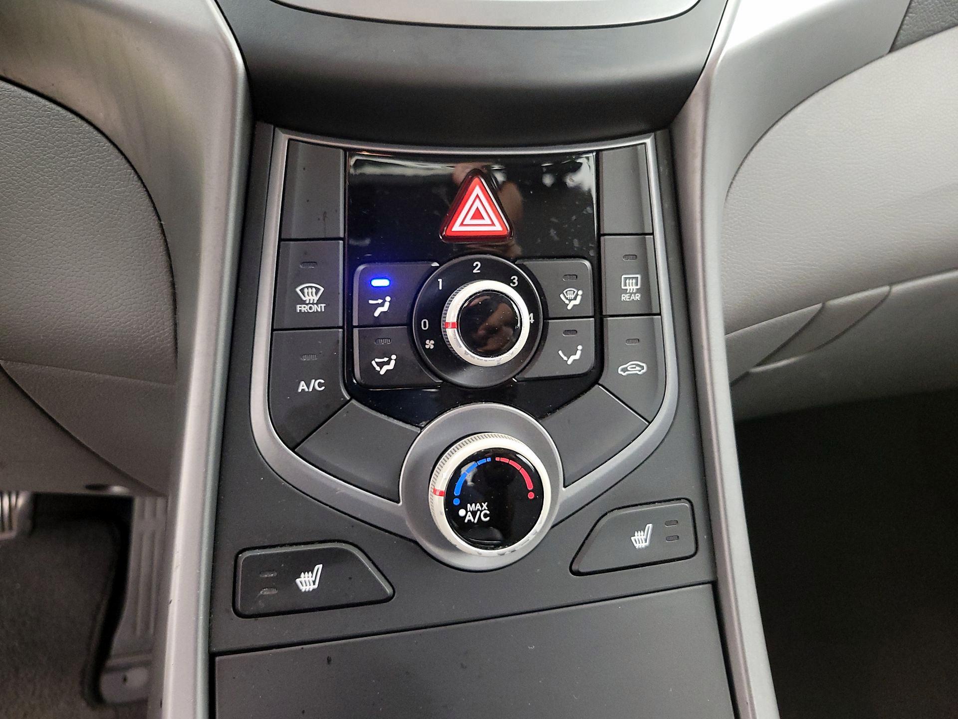 Thumbnail: 2014 Hyundai Elantra - 16