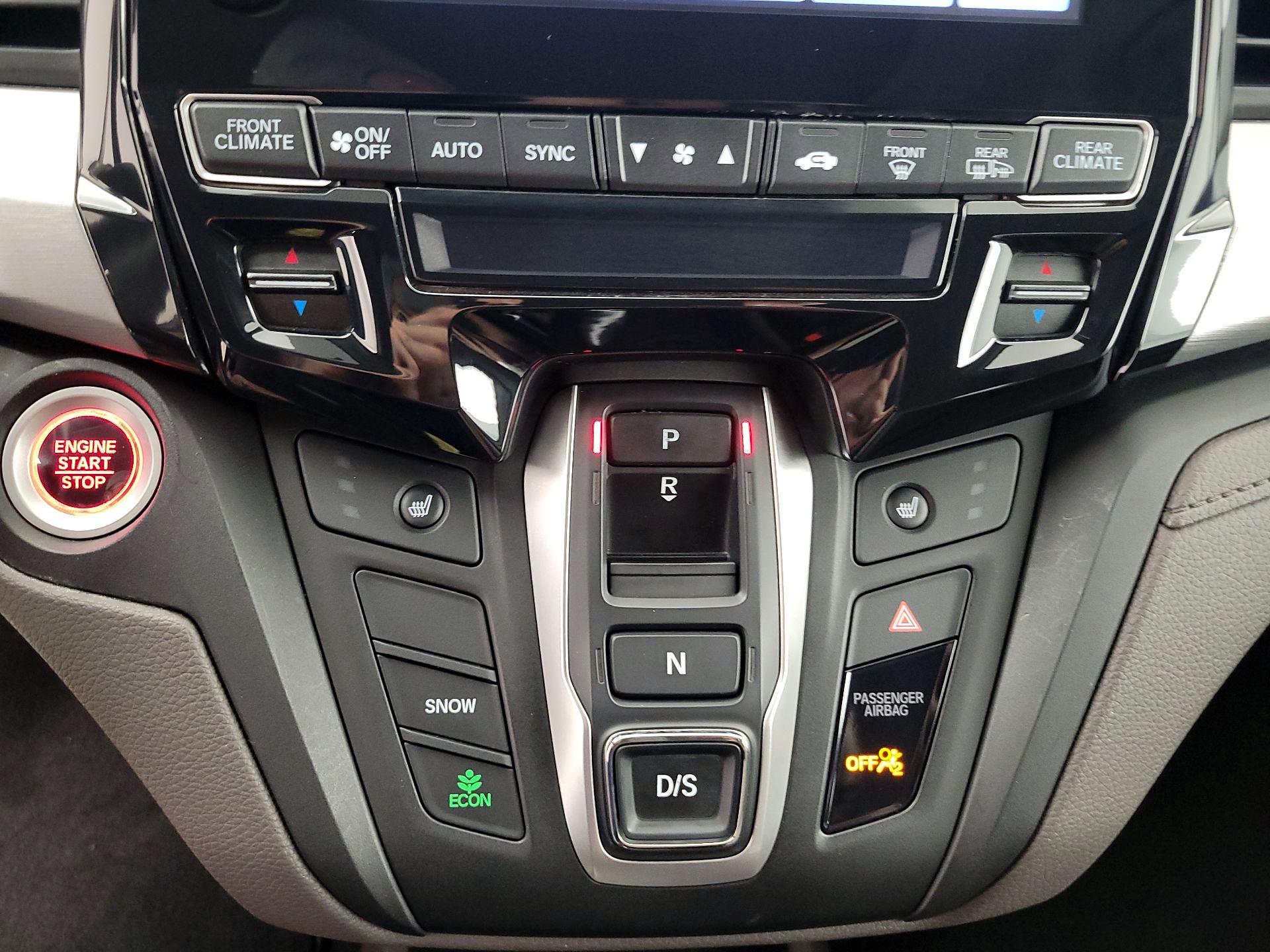 Thumbnail: 2019 Honda Odyssey - 16