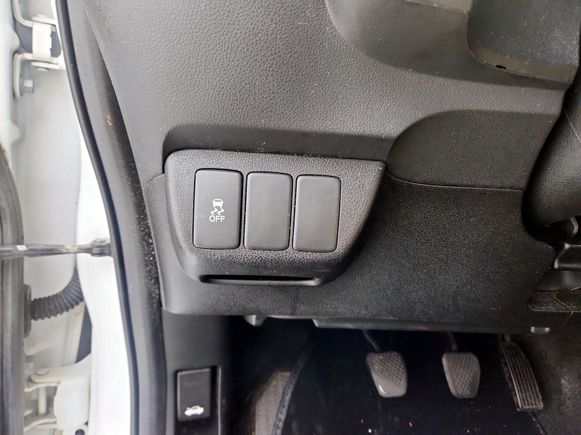 Thumbnail: 2013 Honda Fit - 13