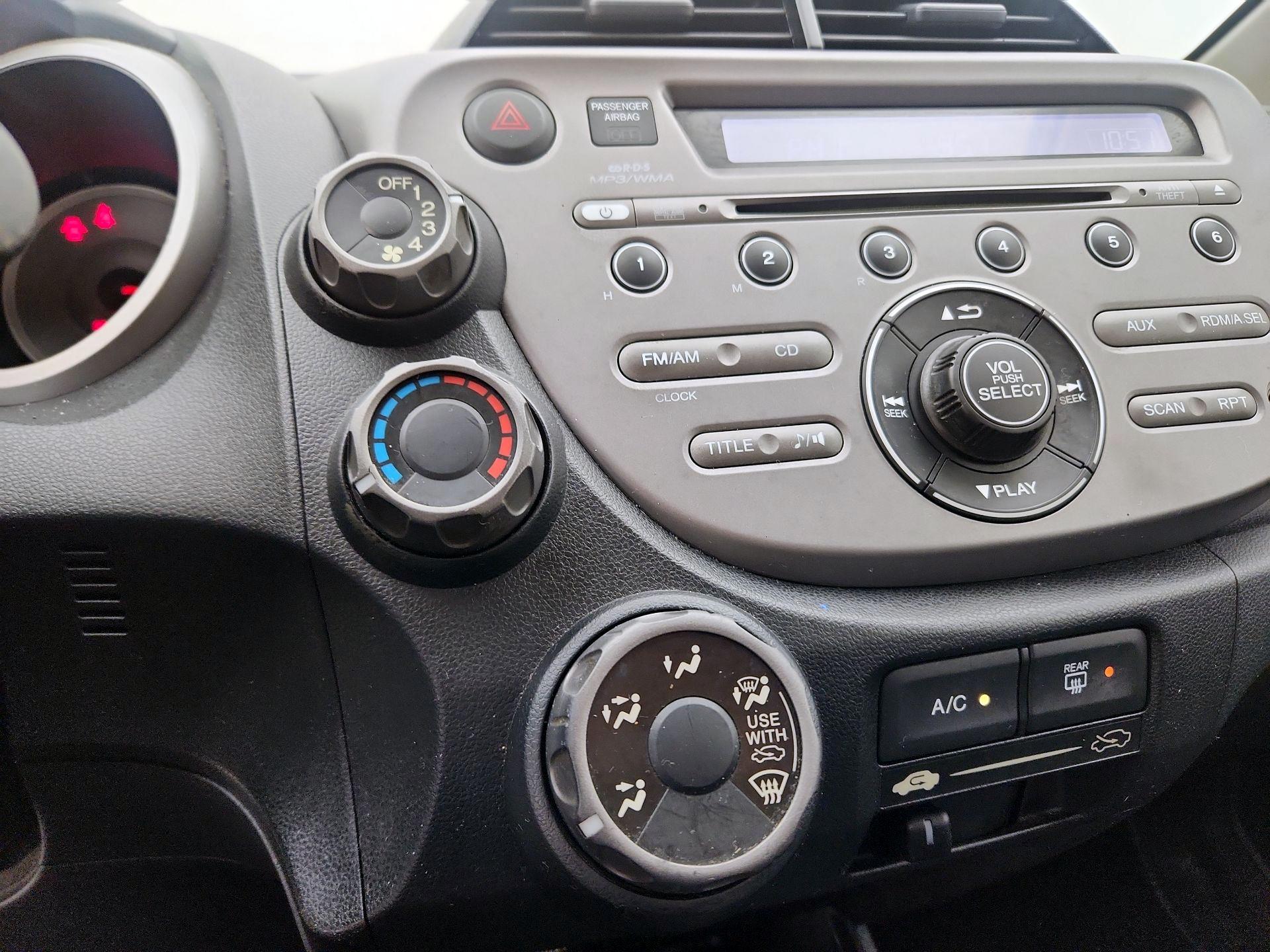 Thumbnail: 2013 Honda Fit - 15
