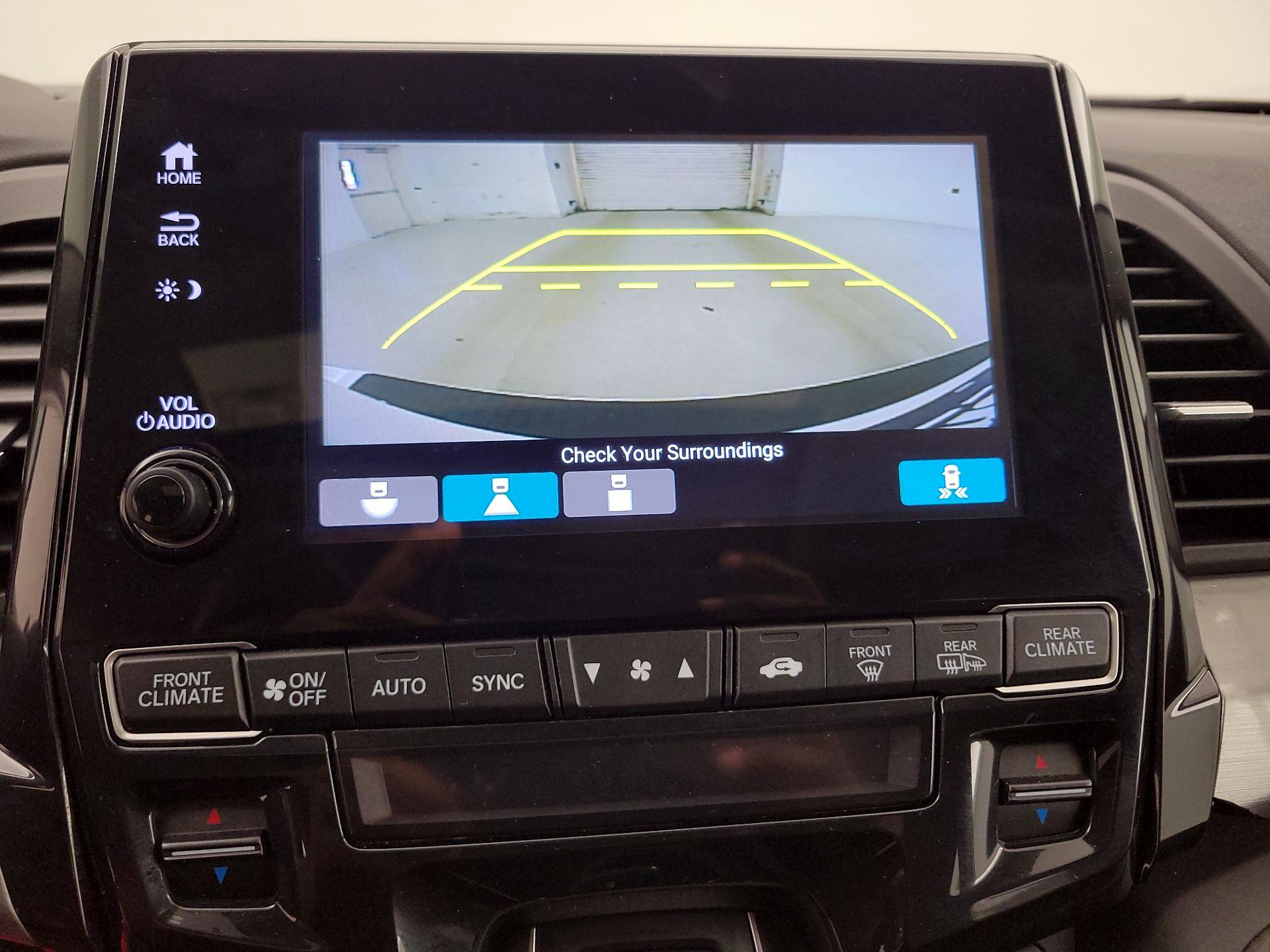 Thumbnail: 2019 Honda Odyssey - 14