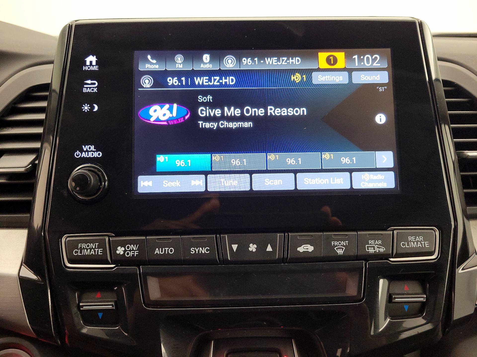 Thumbnail: 2019 Honda Odyssey - 15