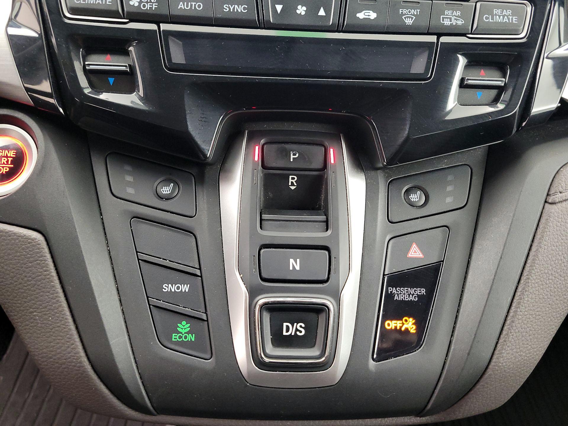 Thumbnail: 2019 Honda Odyssey - 17