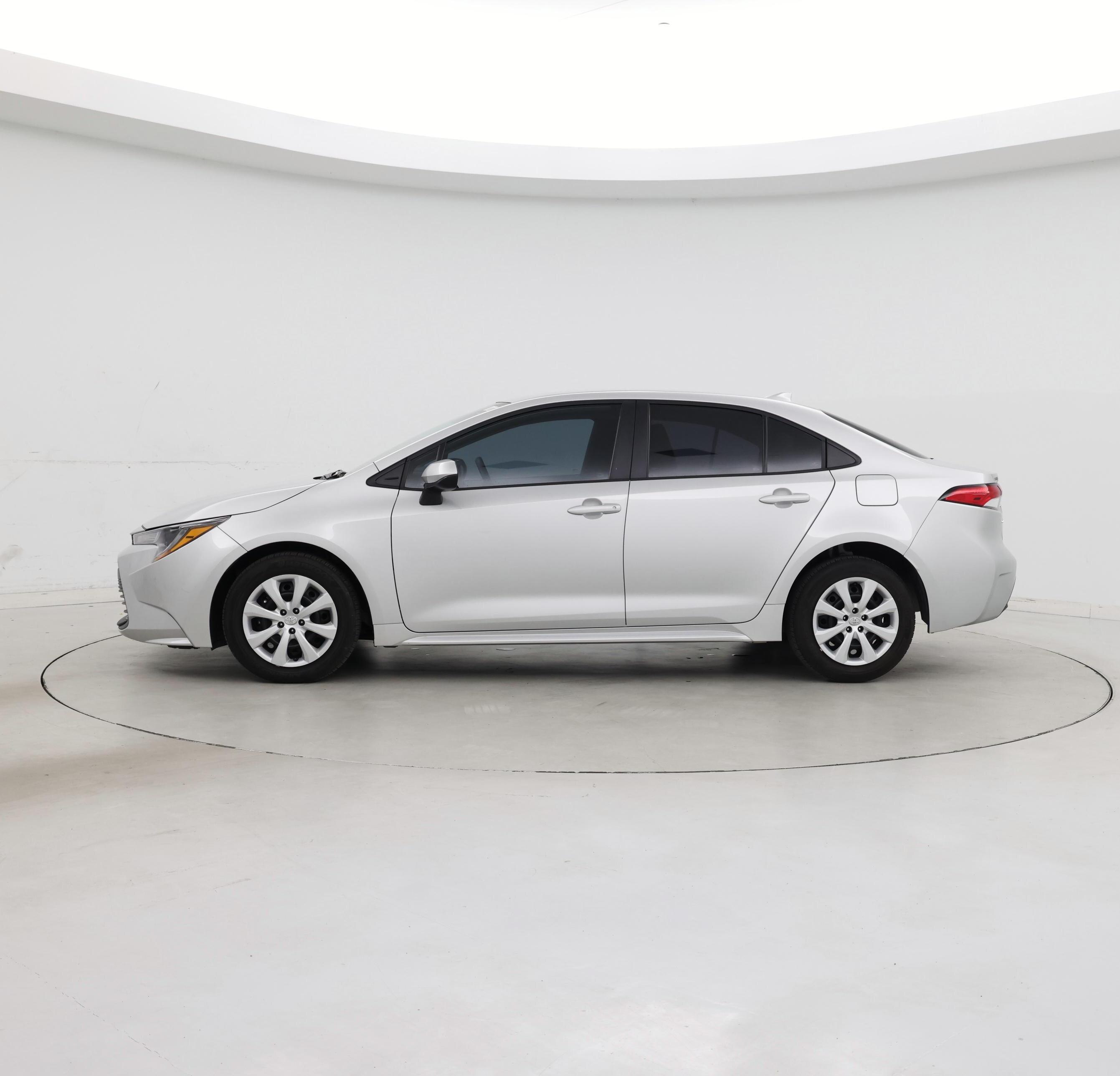 Thumbnail: 2024 Toyota Corolla - 3