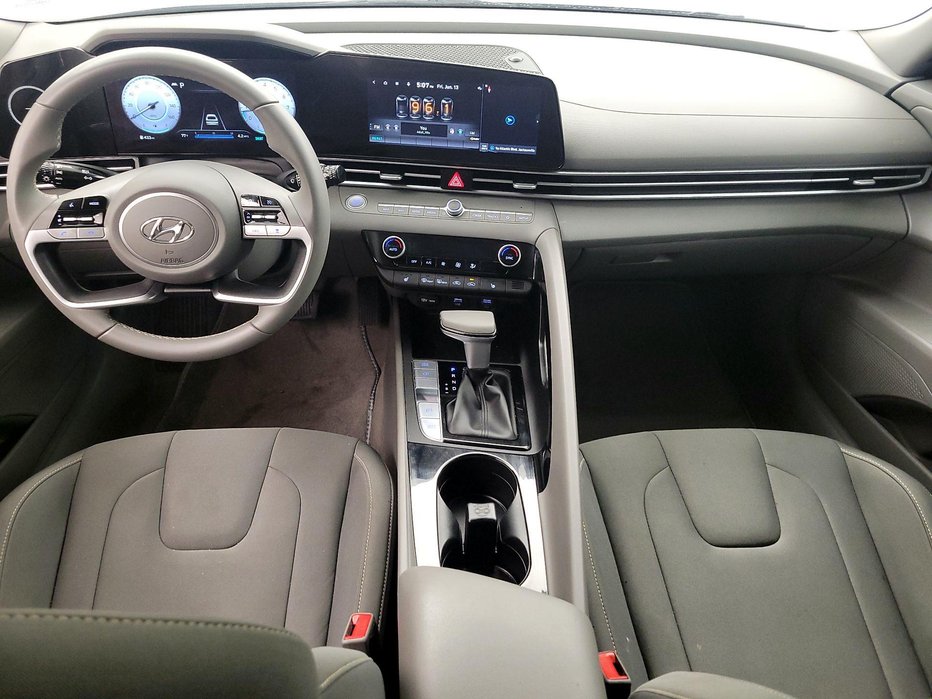 Thumbnail: 2023 Hyundai Elantra - 9