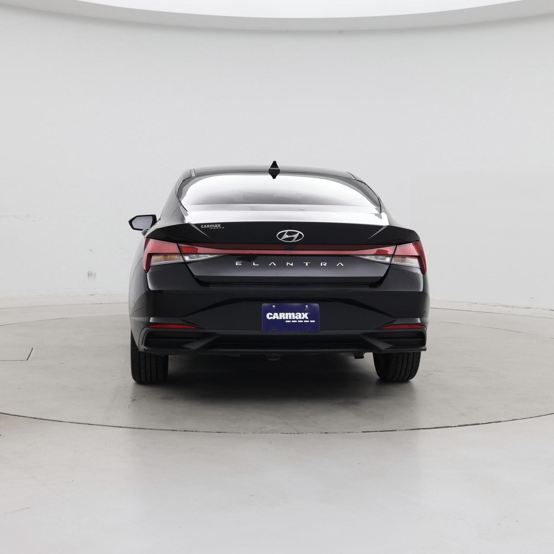 Thumbnail: 2023 Hyundai Elantra - 6