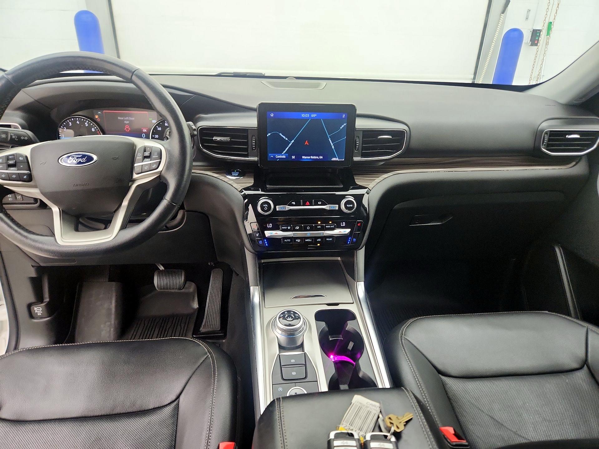 Thumbnail: 2021 Ford Explorer - 9