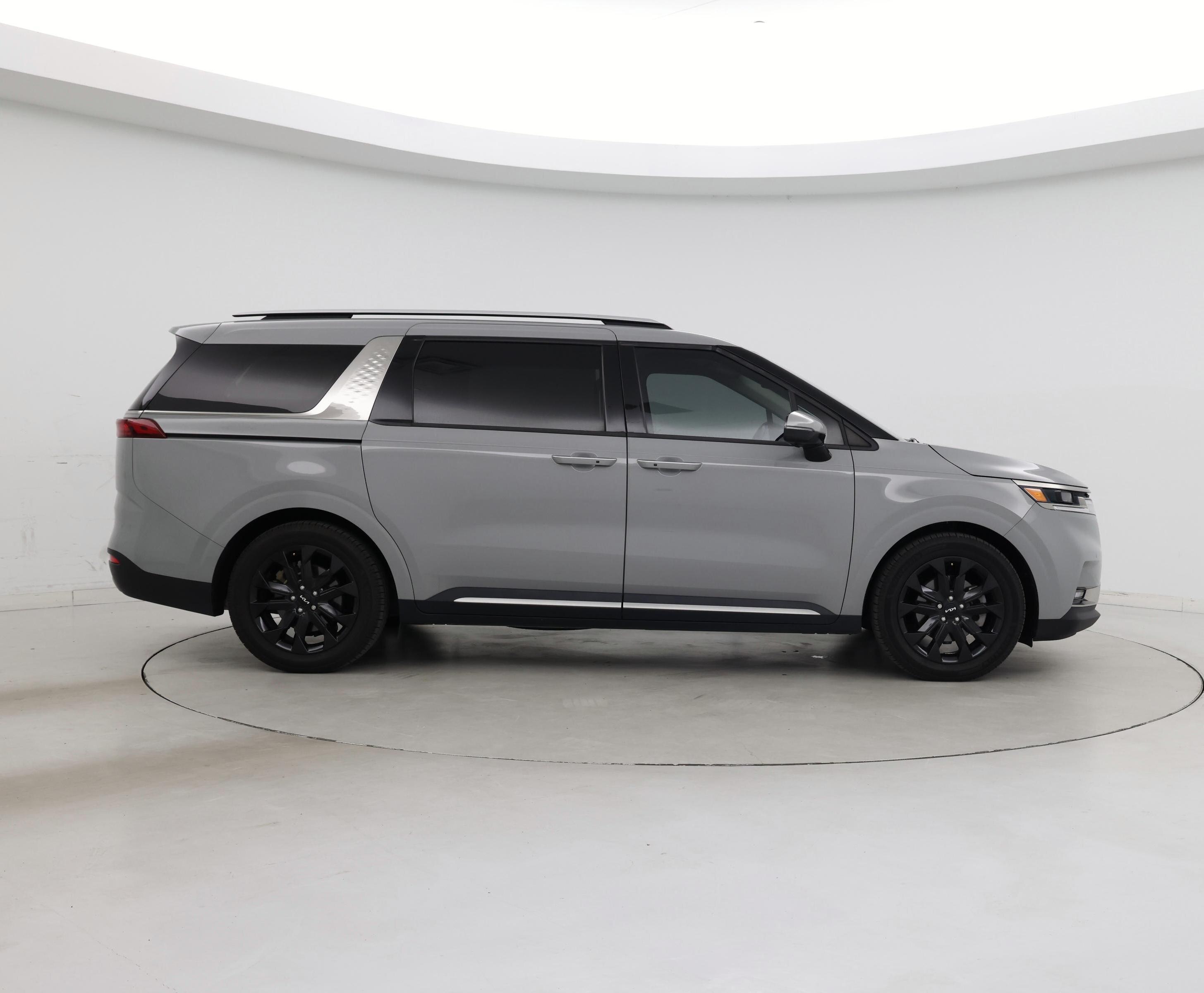 Thumbnail: 2023 Kia Carnival - 7
