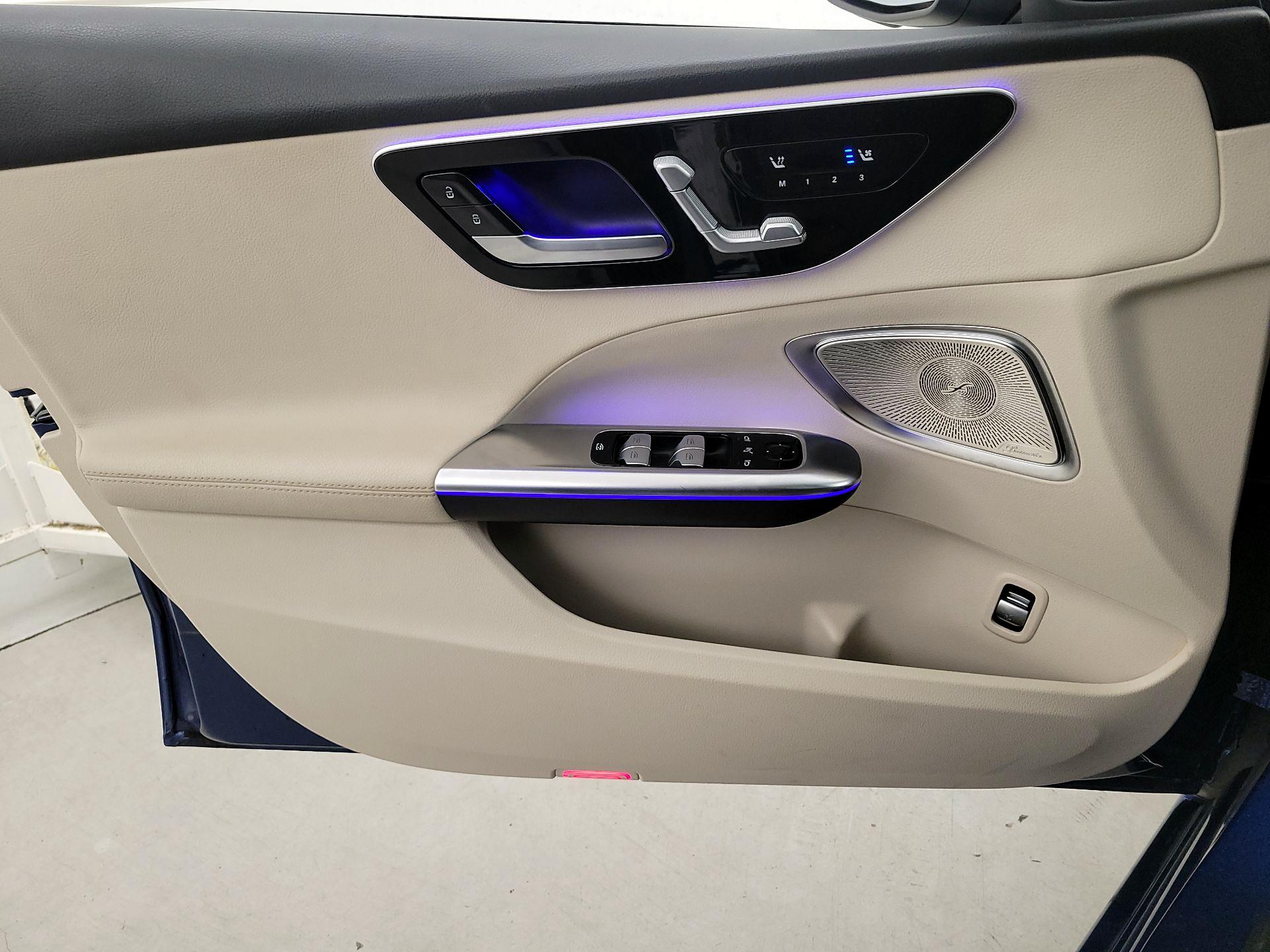 Thumbnail: 2022 Mercedes-Benz C-Class - 12