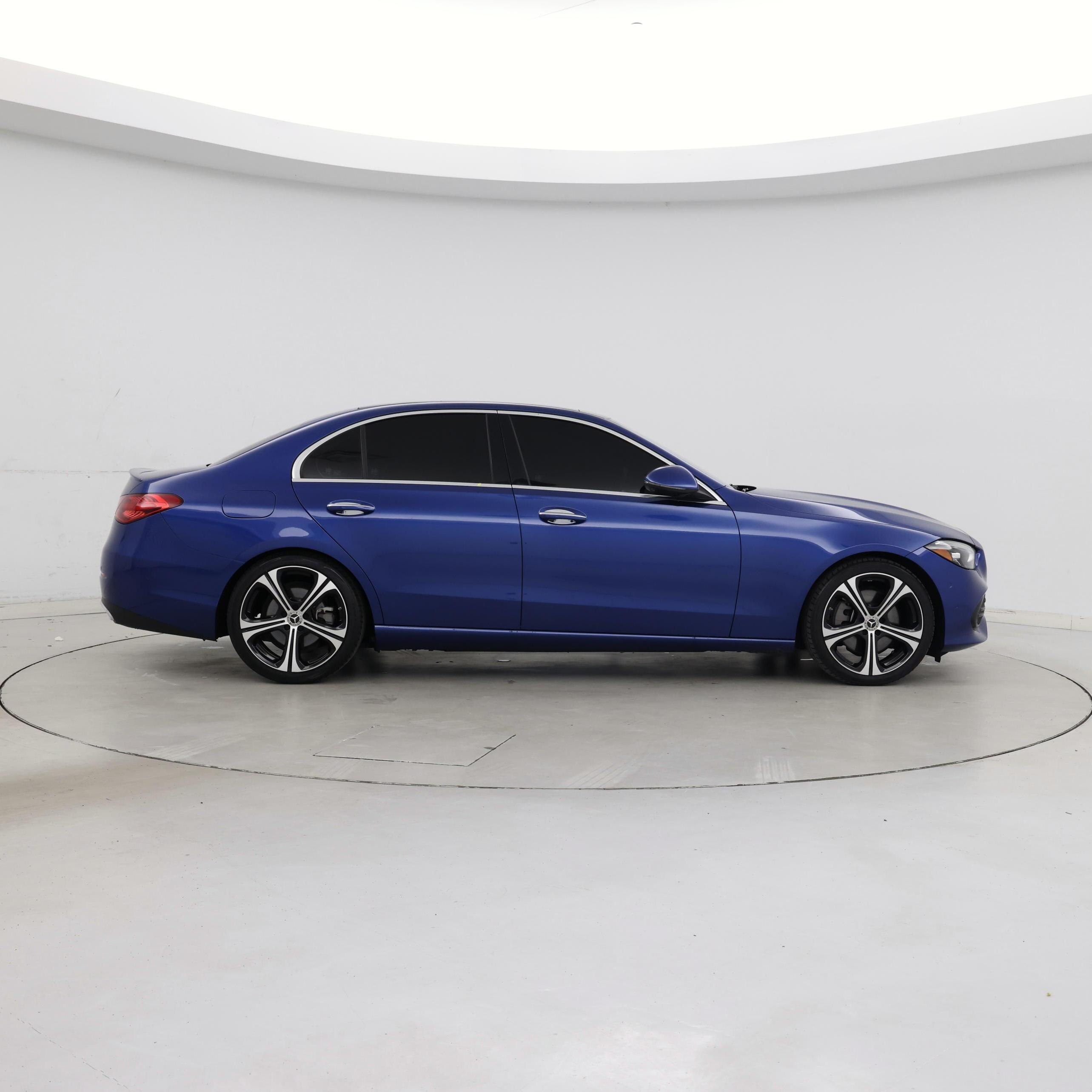 Thumbnail: 2022 Mercedes-Benz C-Class - 7