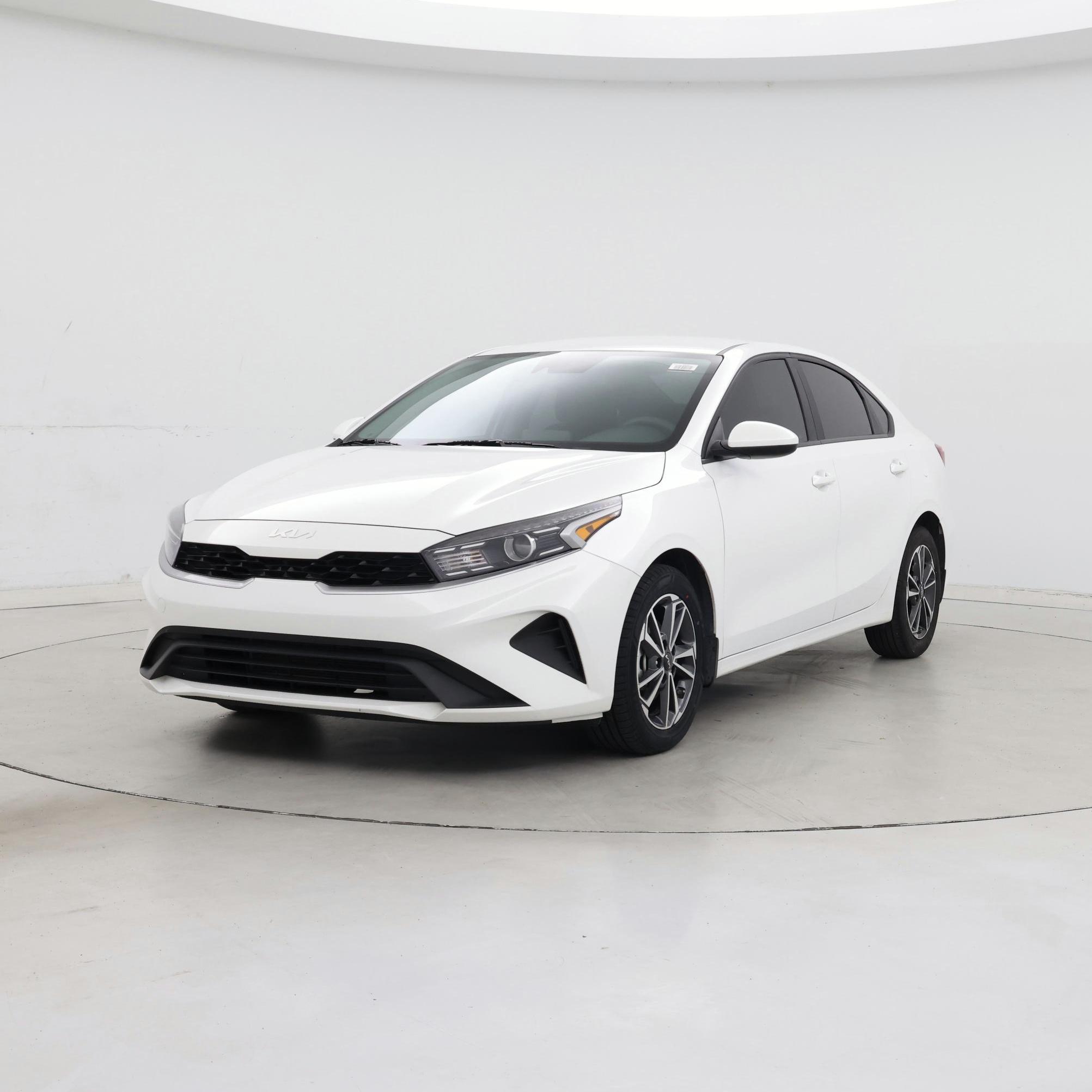 Thumbnail: 2024 Kia Forte - 4