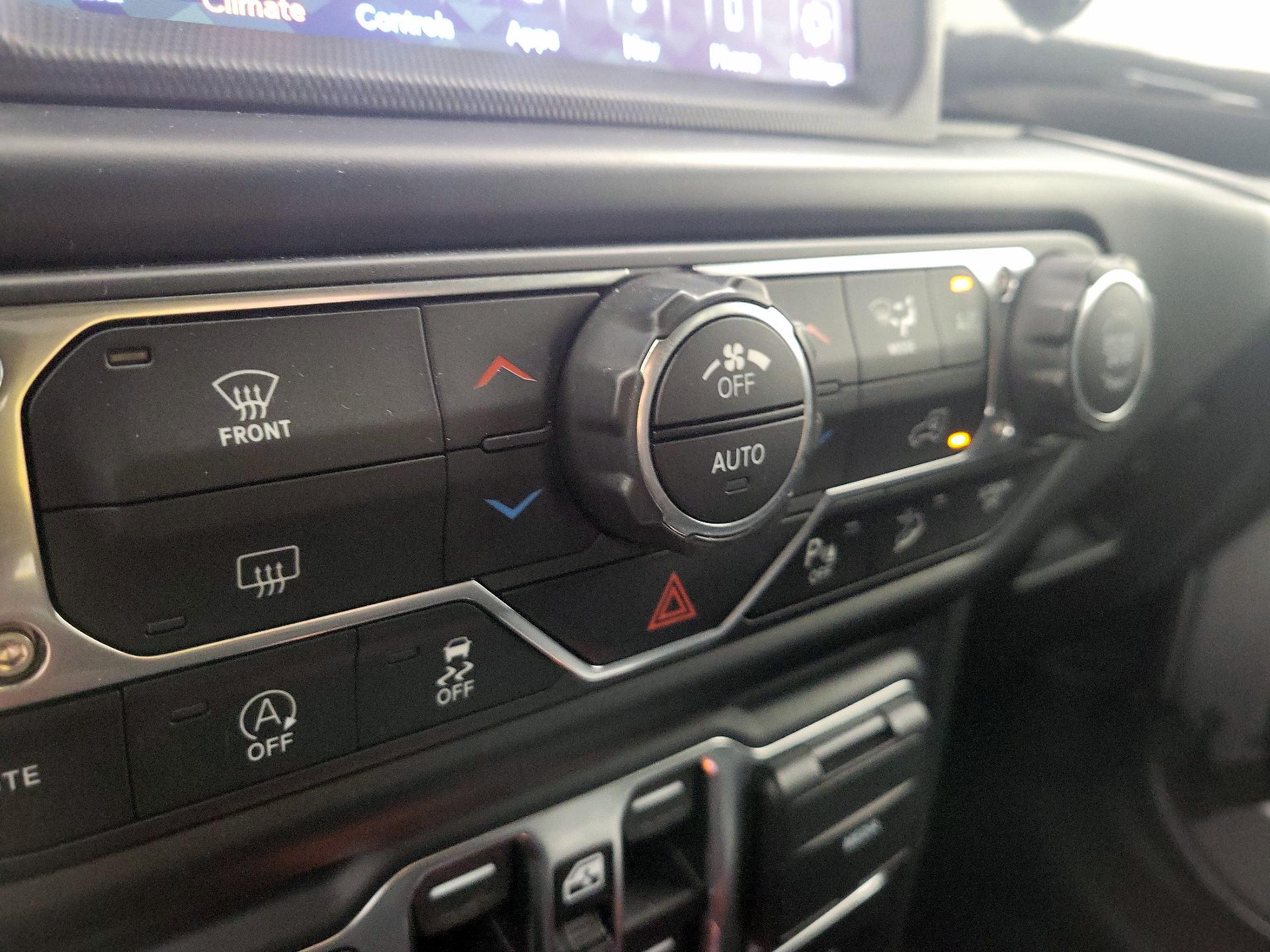 Thumbnail: 2020 Jeep Wrangler - 16