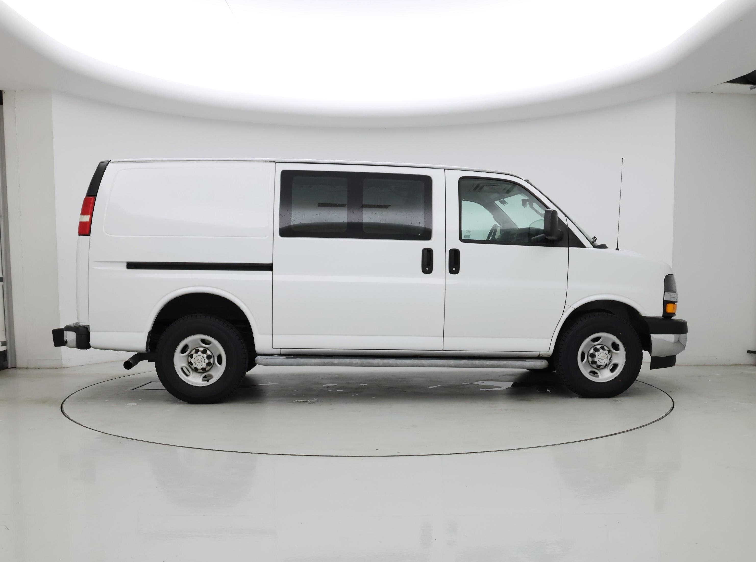 Thumbnail: 2019 Chevrolet Express - 7