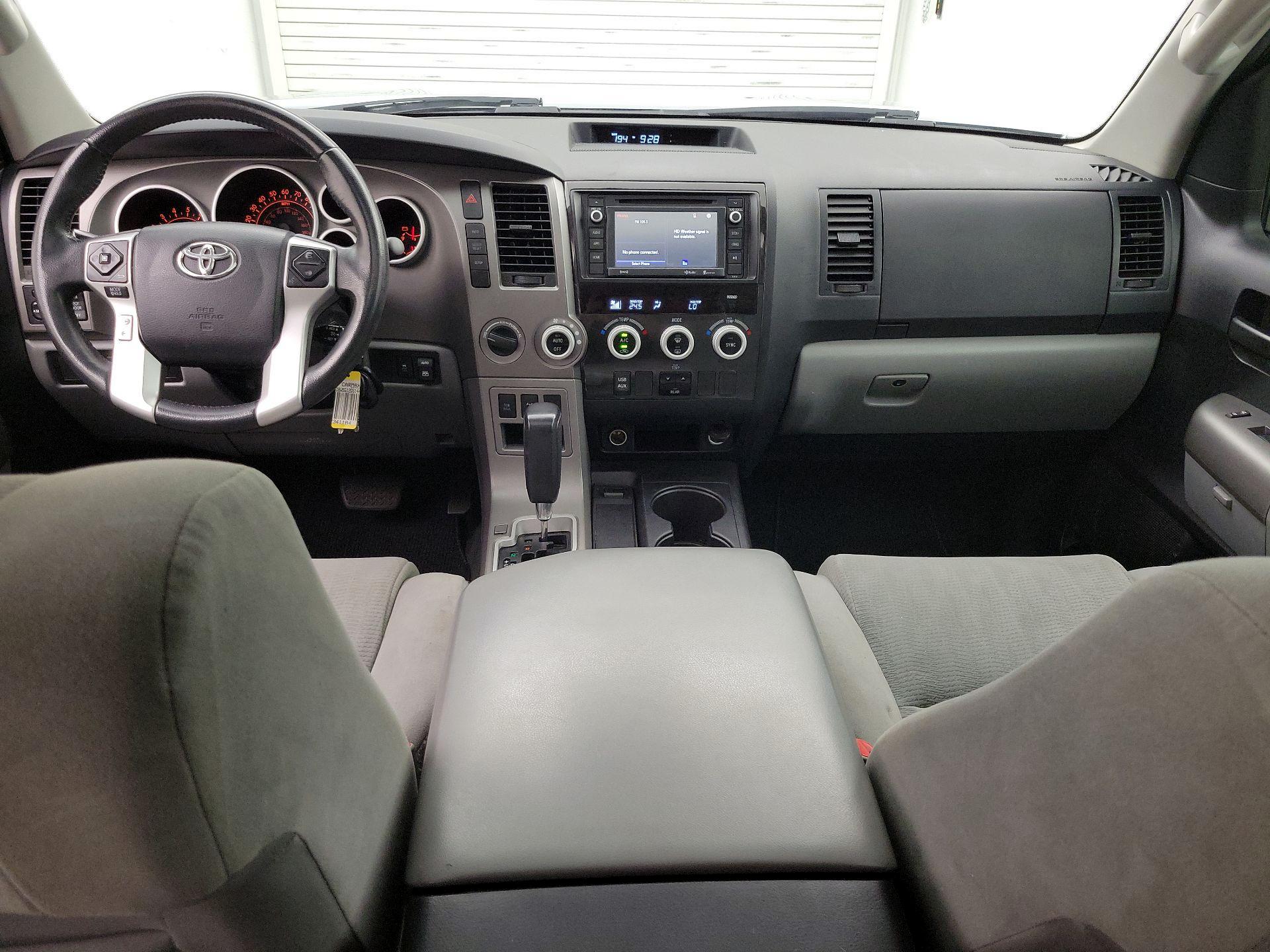 Thumbnail: 2016 Toyota Sequoia - 9