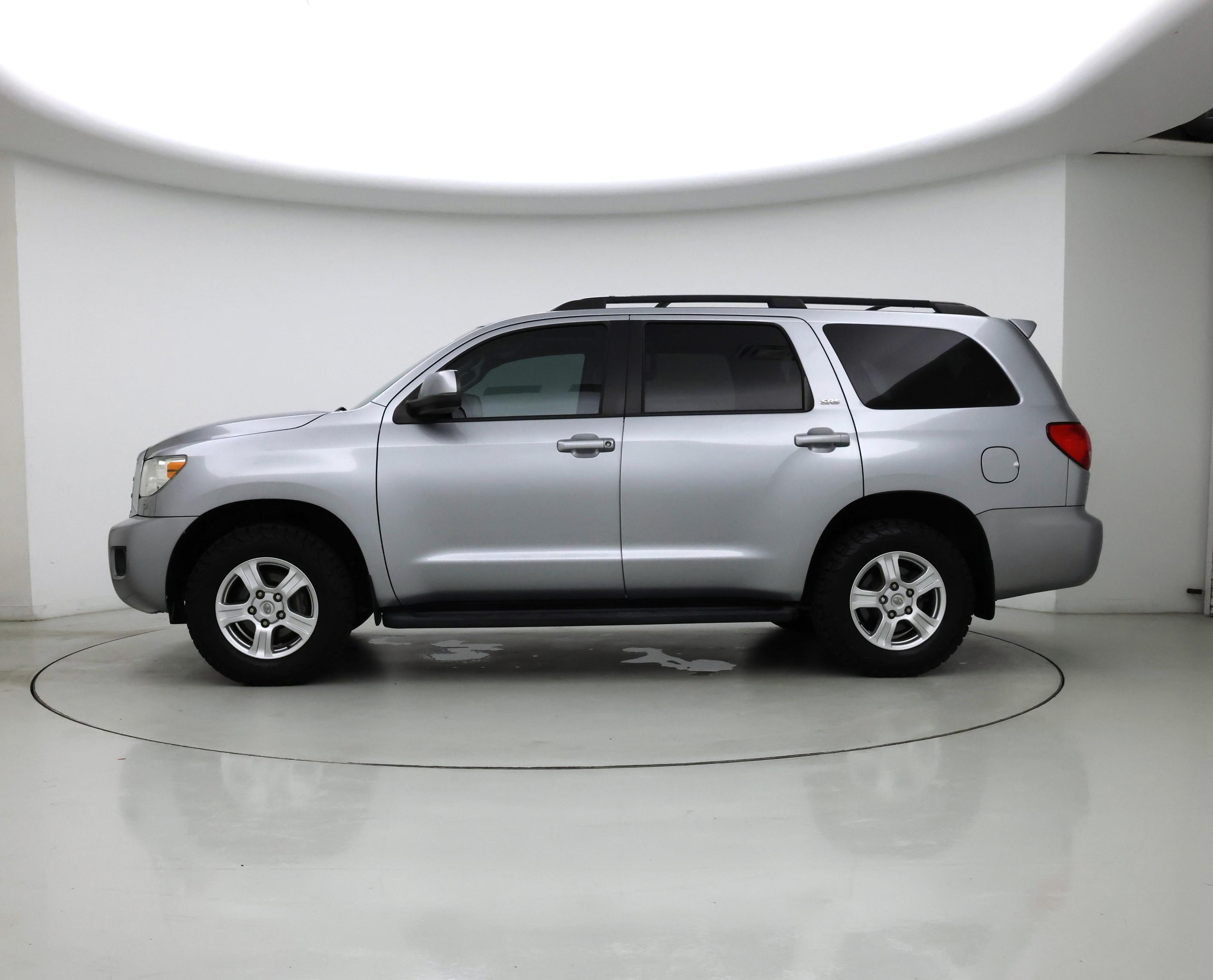 Thumbnail: 2016 Toyota Sequoia - 3