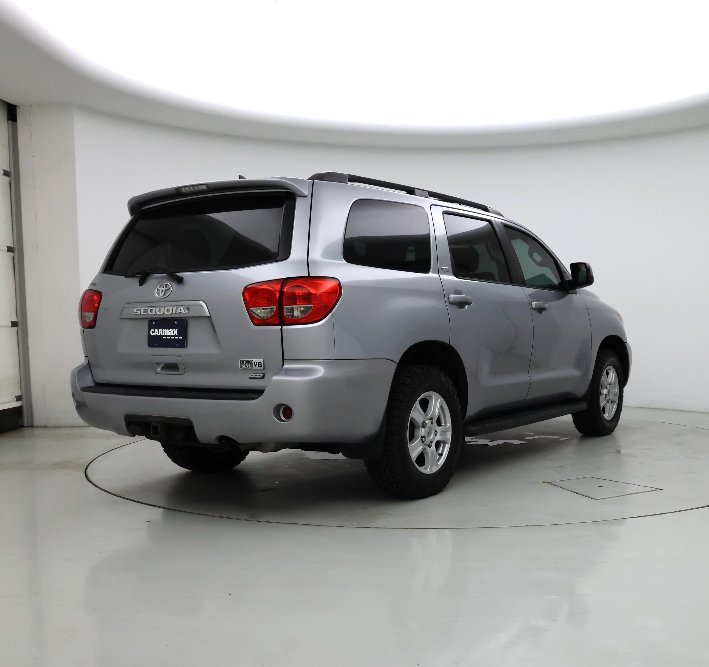 Thumbnail: 2016 Toyota Sequoia - 8