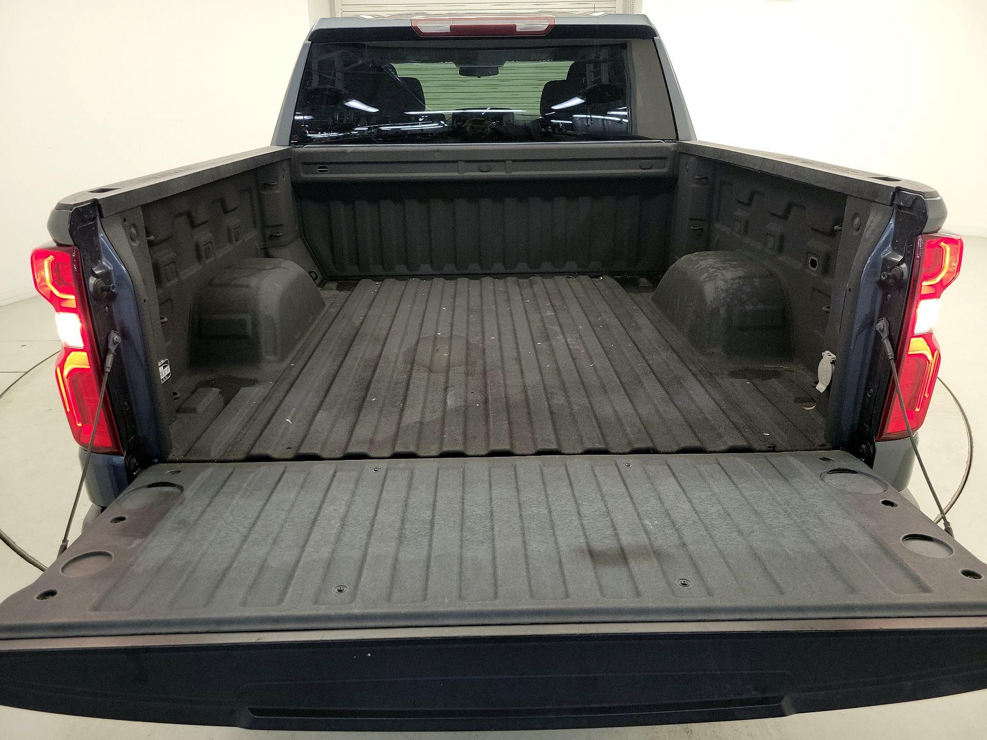 Thumbnail: 2020 Chevrolet Silverado 1500 - 20