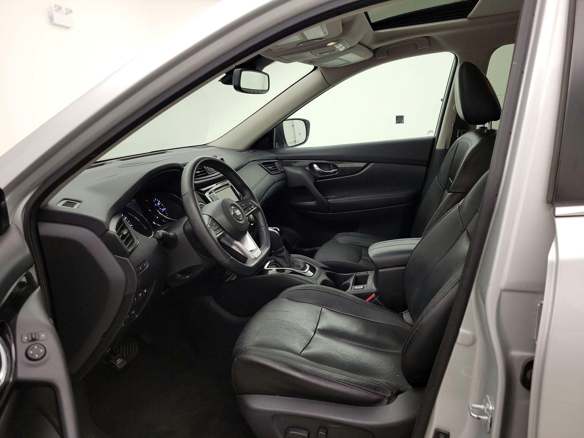 Thumbnail: 2018 Nissan Rogue - 11