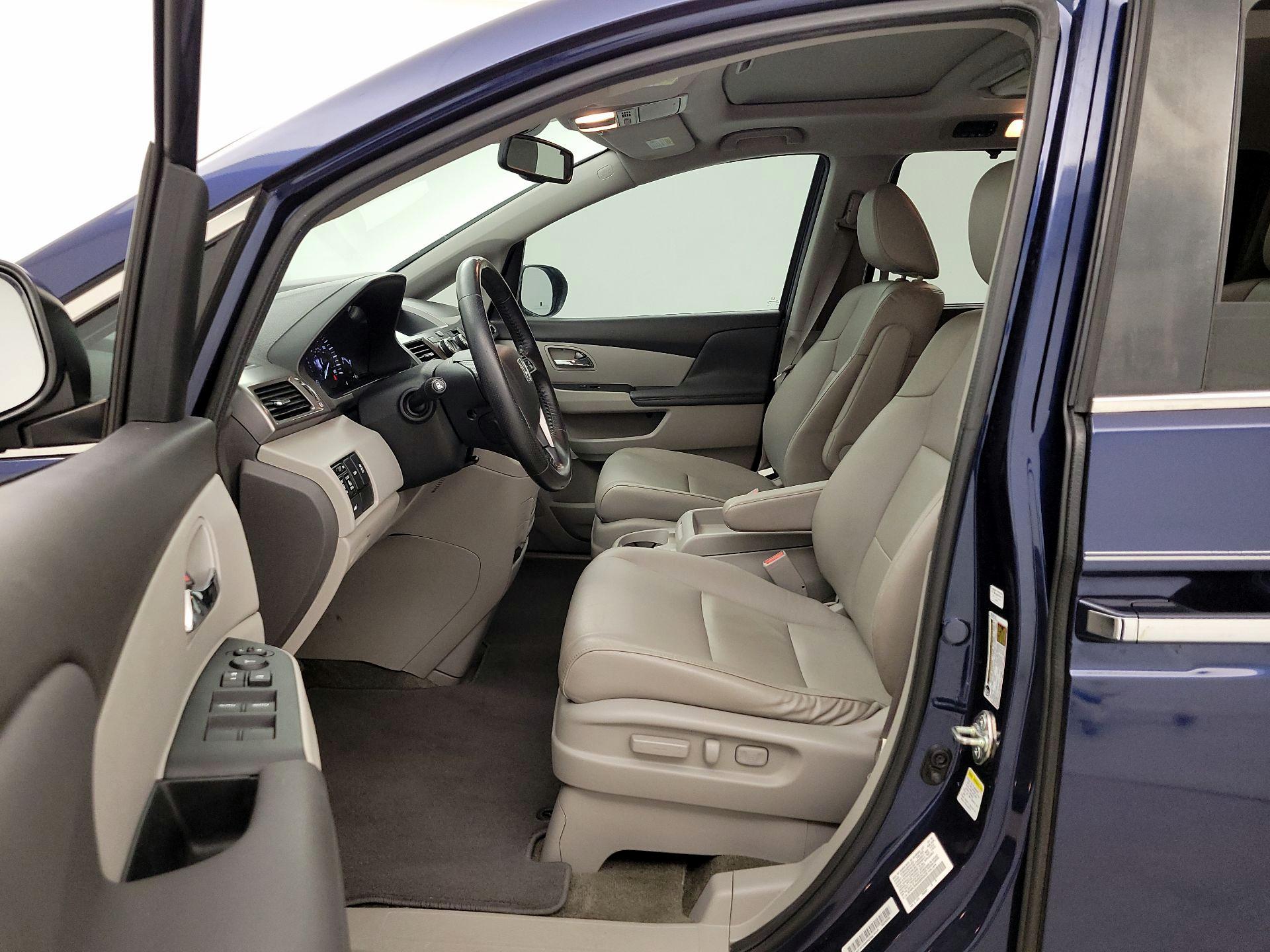 Thumbnail: 2016 Honda Odyssey - 11