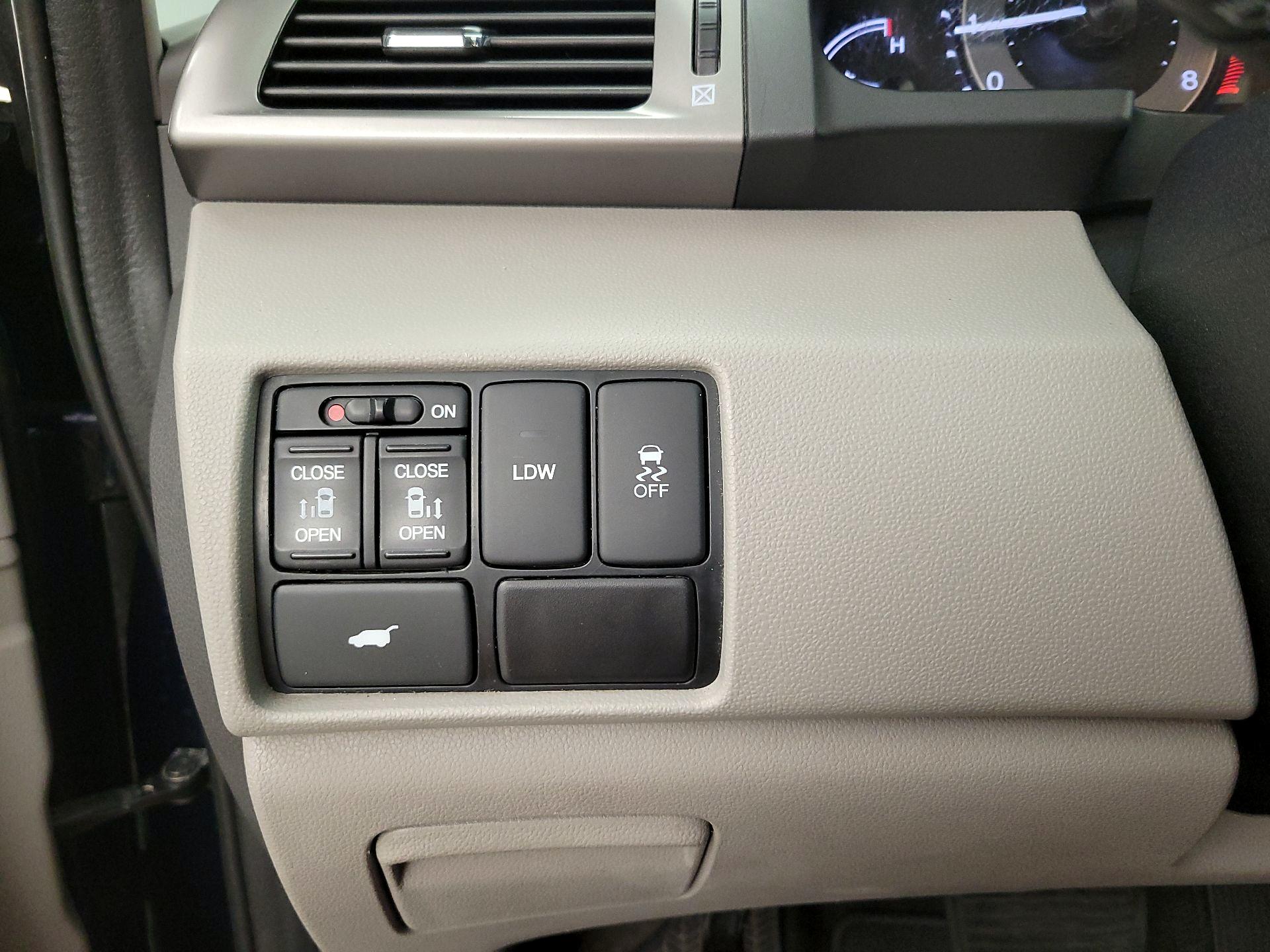 Thumbnail: 2016 Honda Odyssey - 13