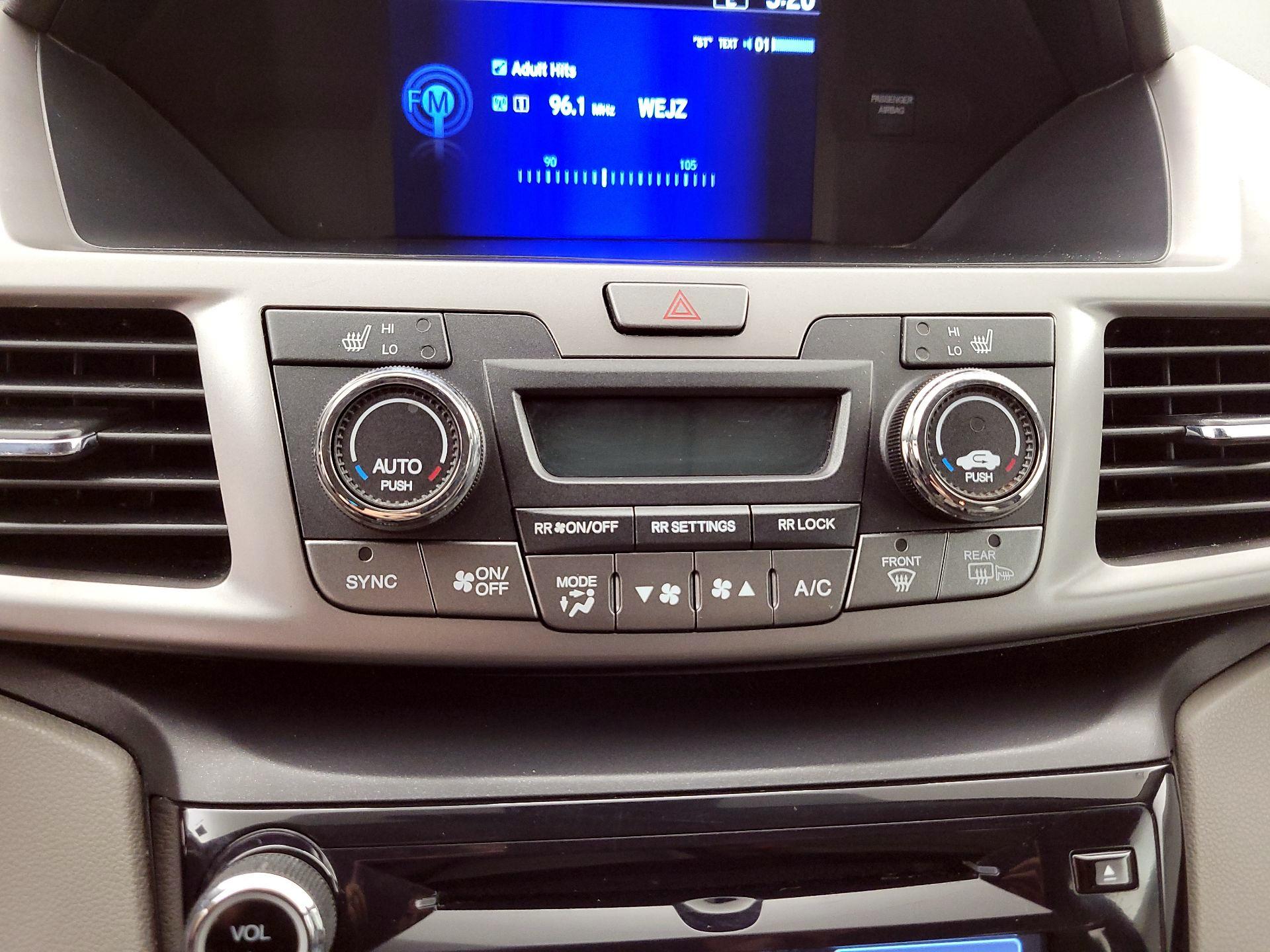 Thumbnail: 2016 Honda Odyssey - 16