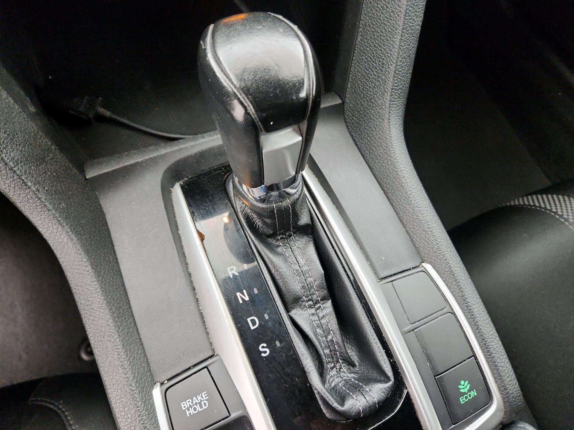 Thumbnail: 2019 Honda Civic - 17