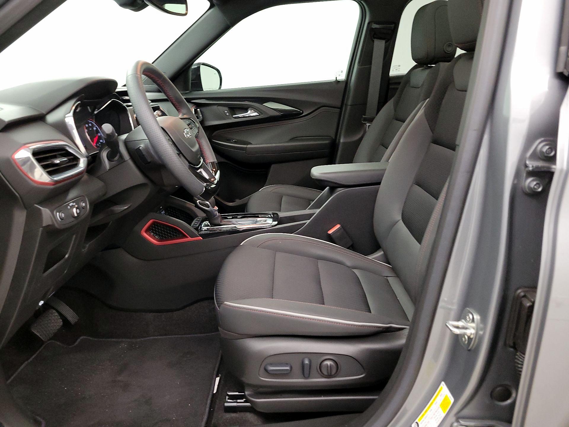 Thumbnail: 2023 Chevrolet TrailBlazer - 11