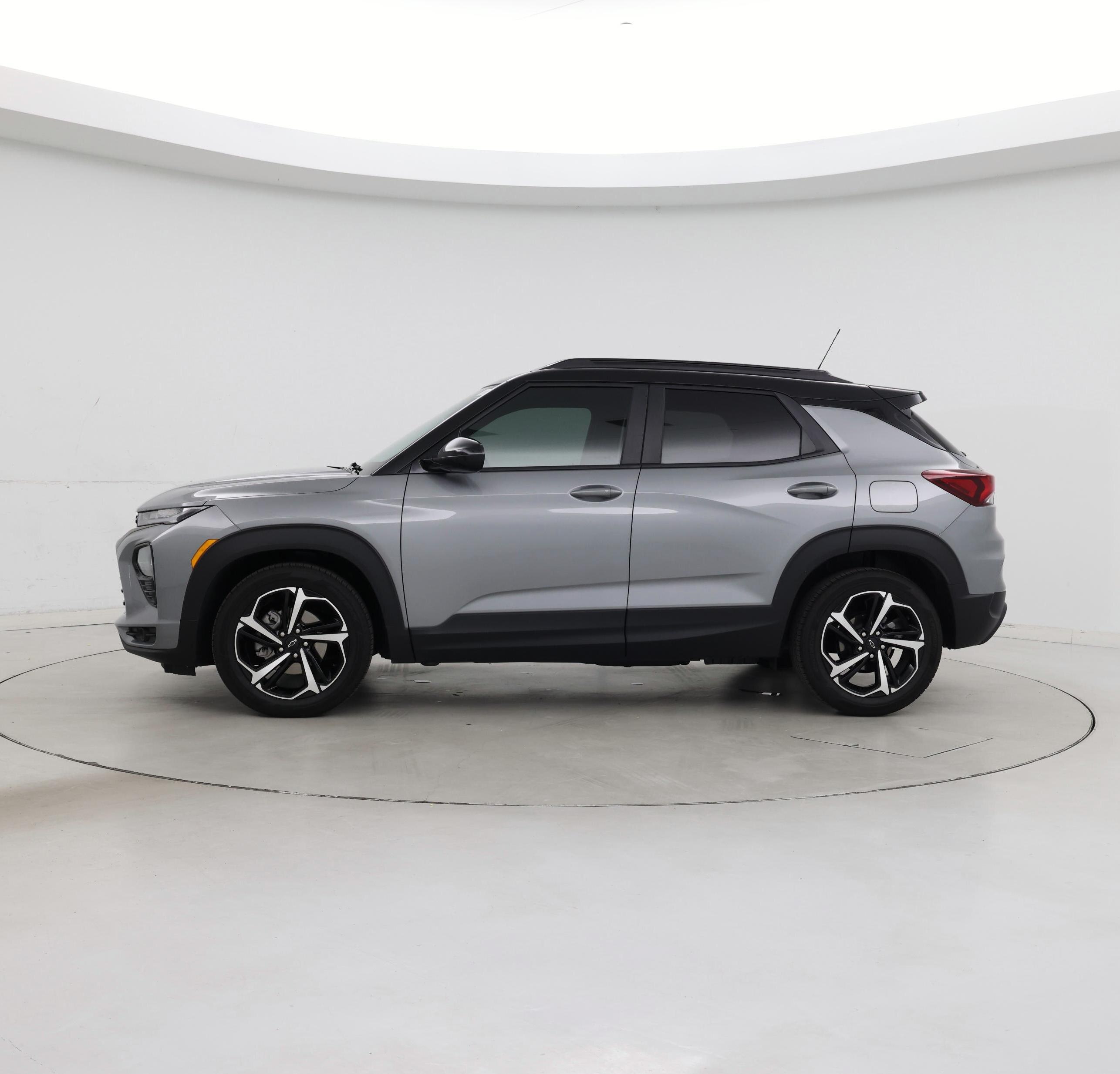 Thumbnail: 2023 Chevrolet TrailBlazer - 3