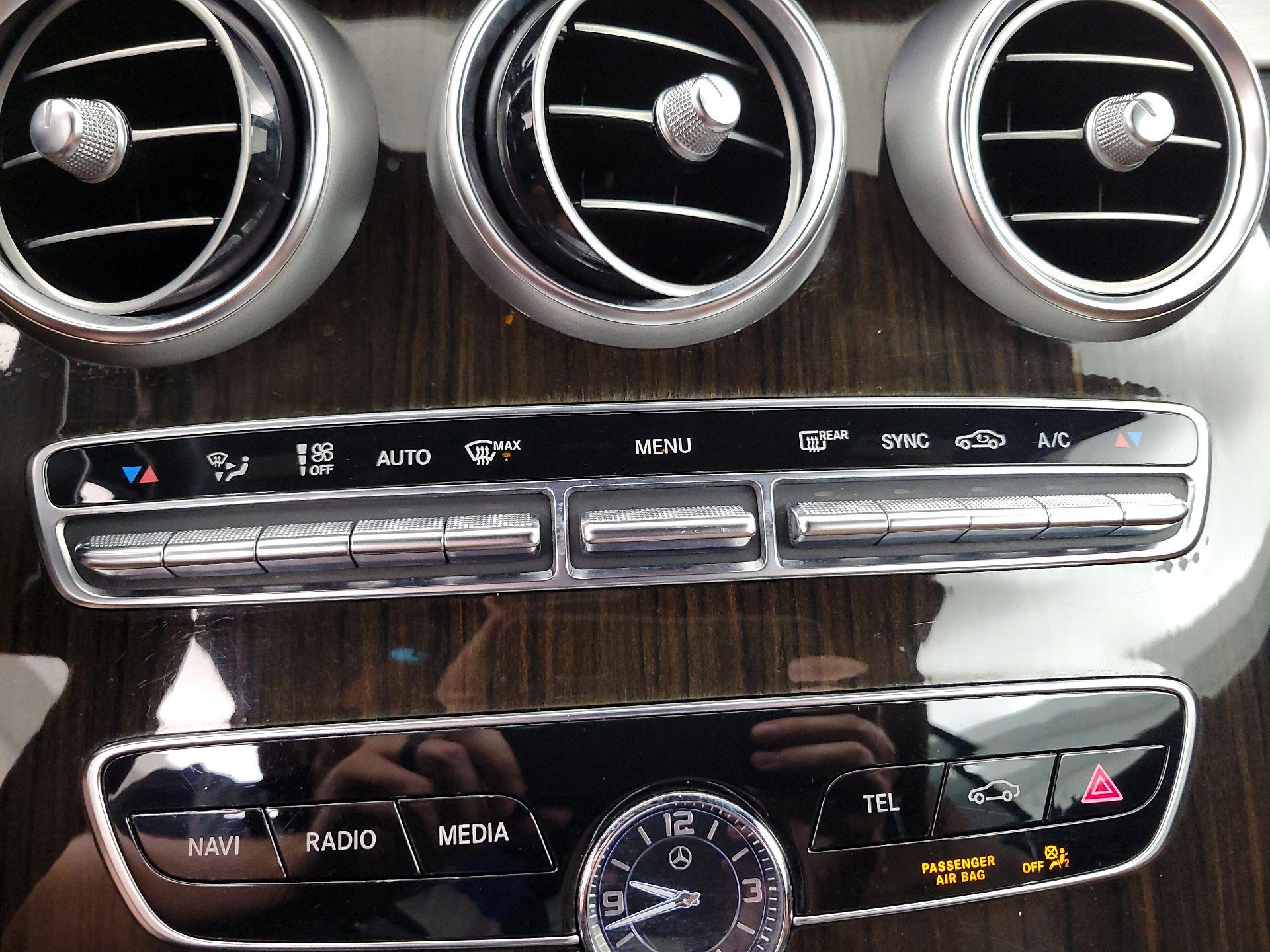 Thumbnail: 2021 Mercedes-Benz C-Class - 17
