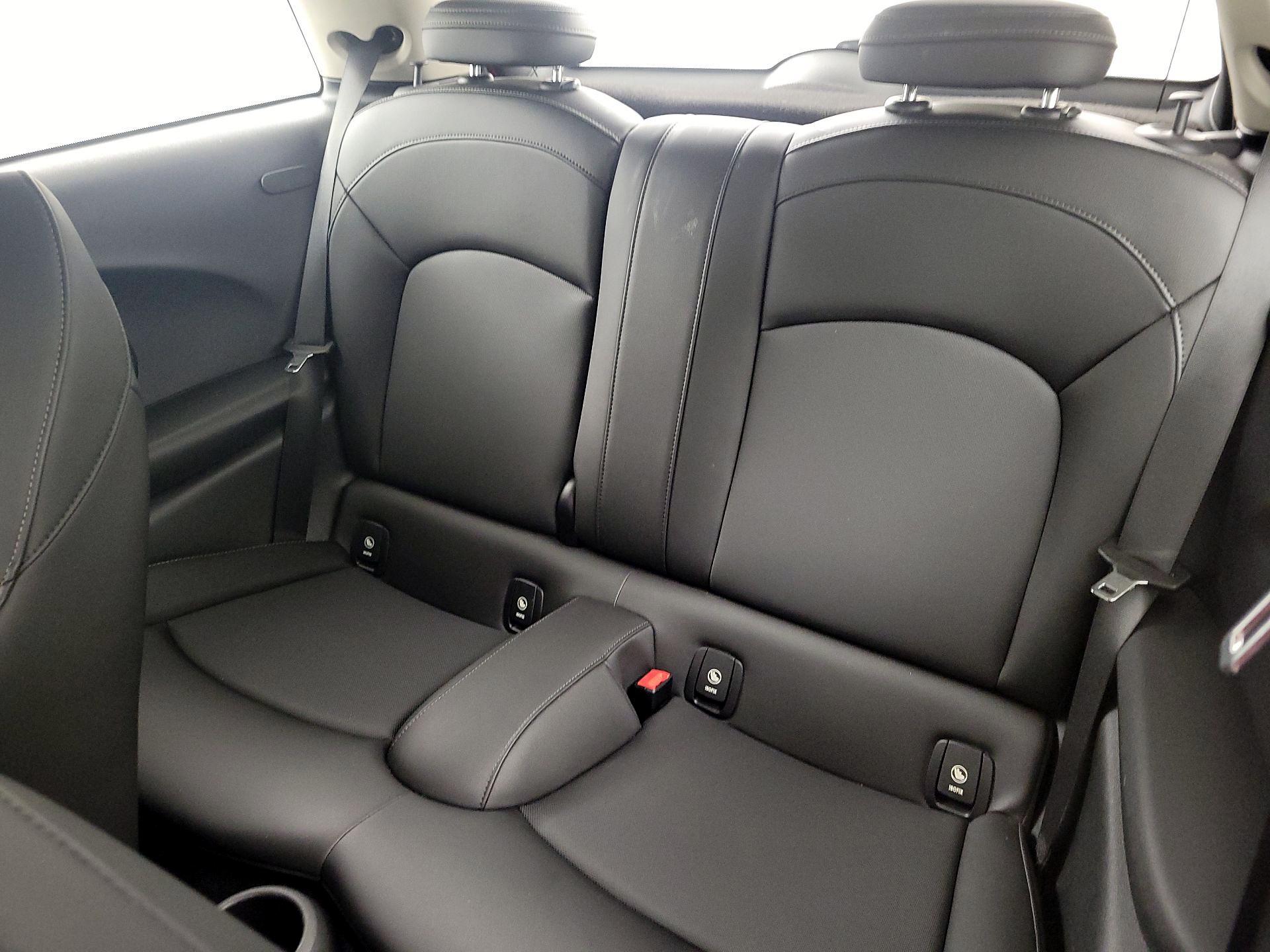 Thumbnail: 2019 MINI Cooper Hardtop - 20