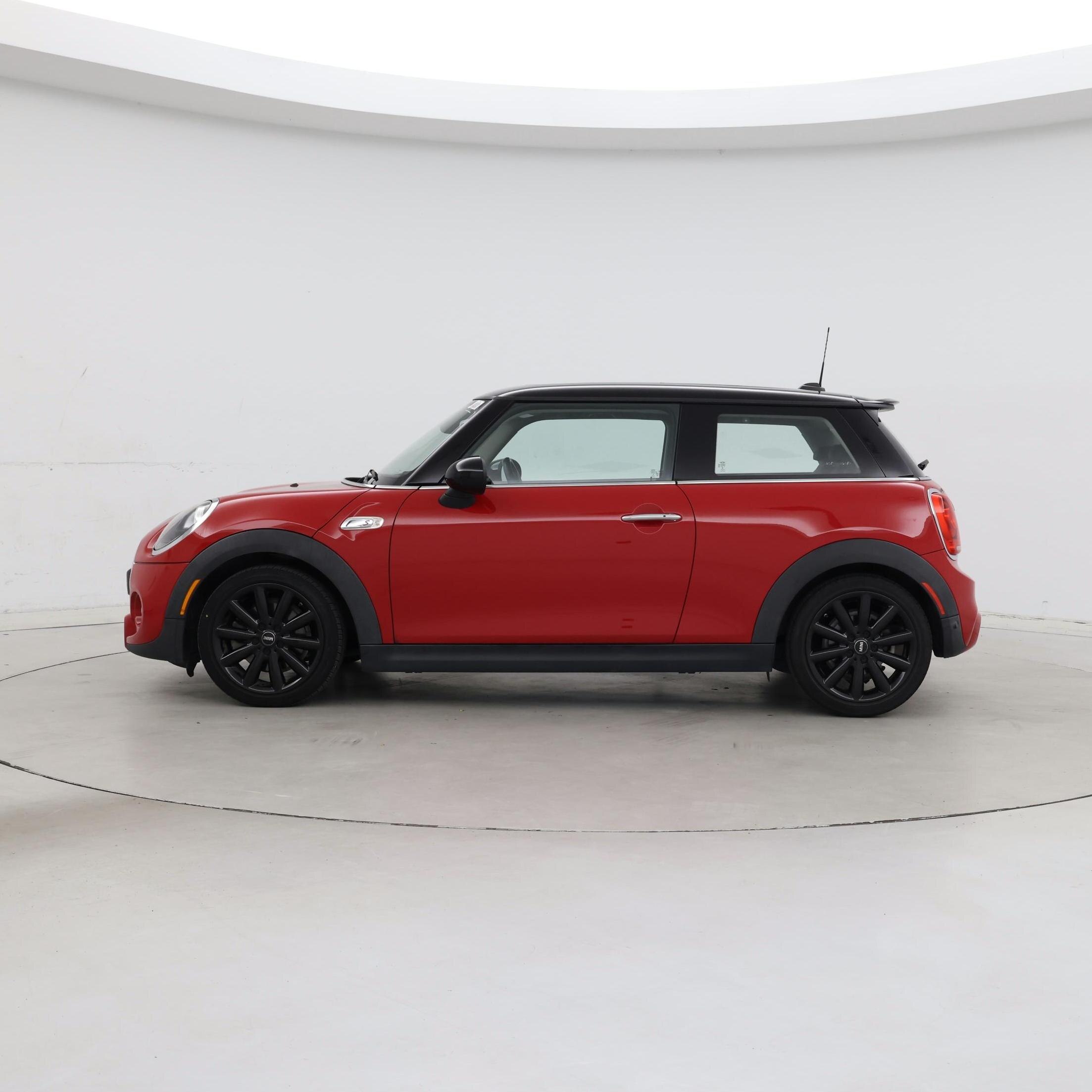Thumbnail: 2019 MINI Cooper Hardtop - 3