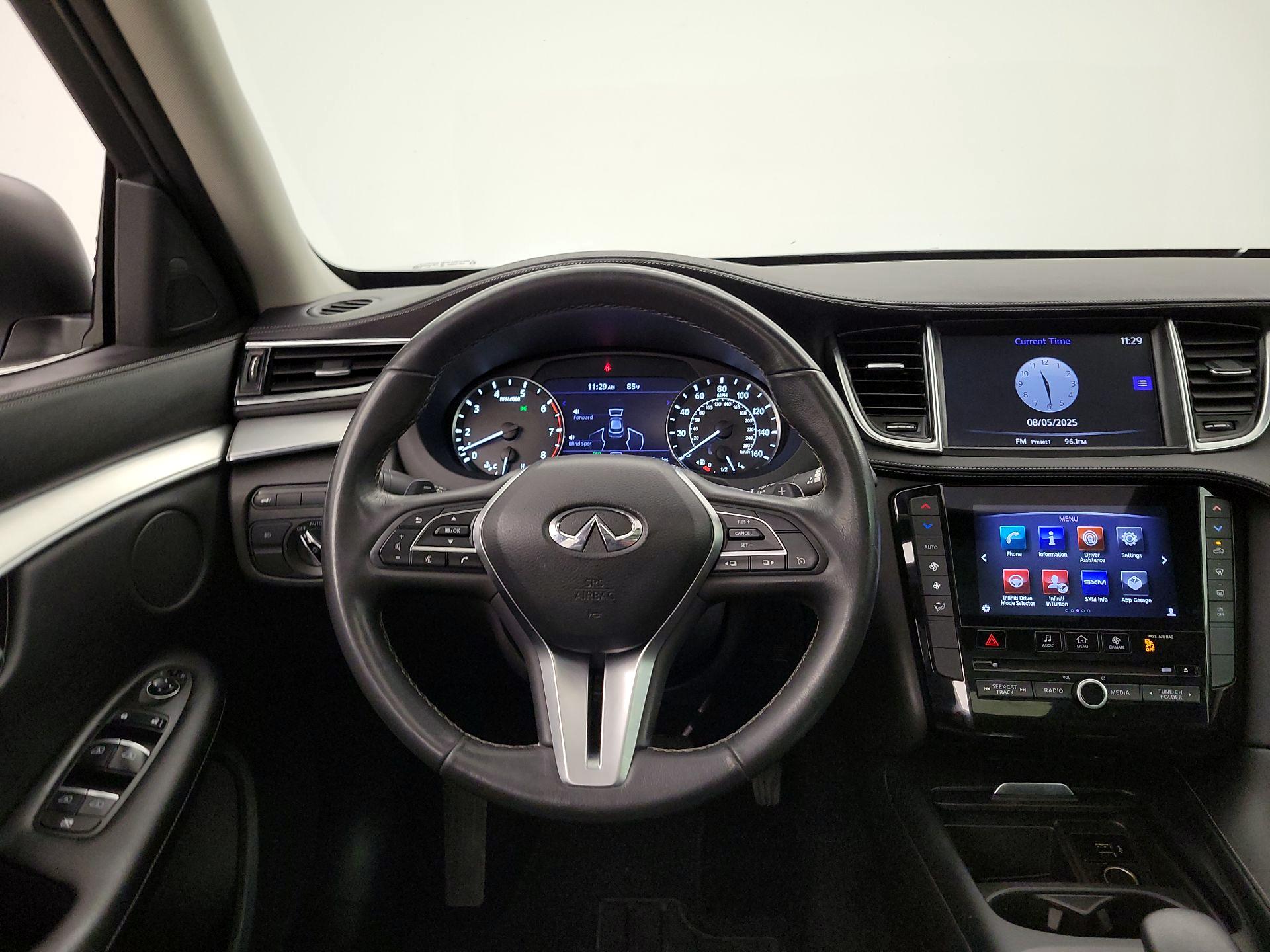 Thumbnail: 2019 INFINITI QX50 - 10