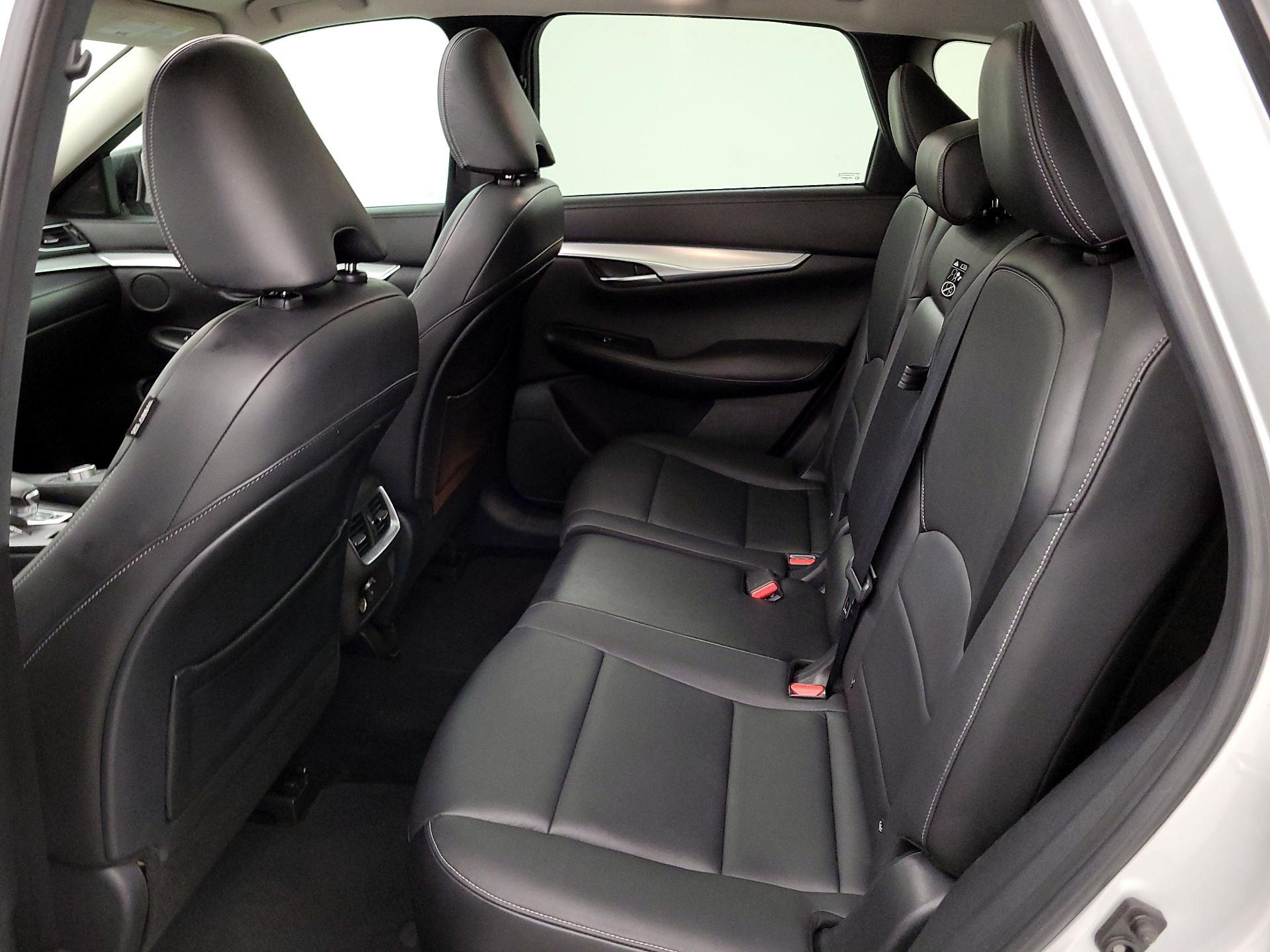 Thumbnail: 2019 INFINITI QX50 - 20