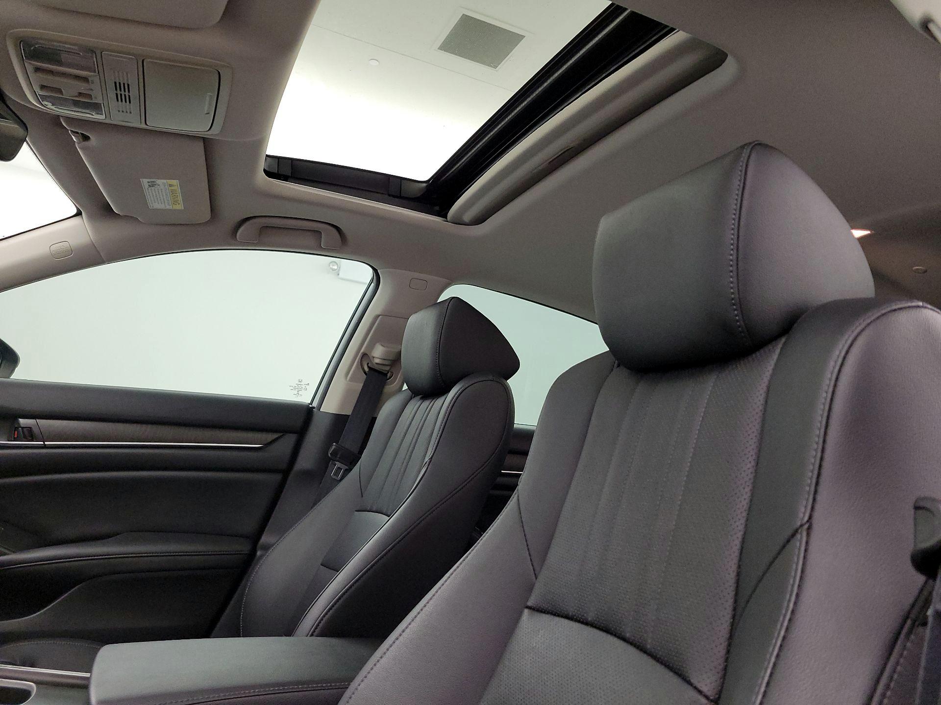 Thumbnail: 2019 Honda Accord - 19