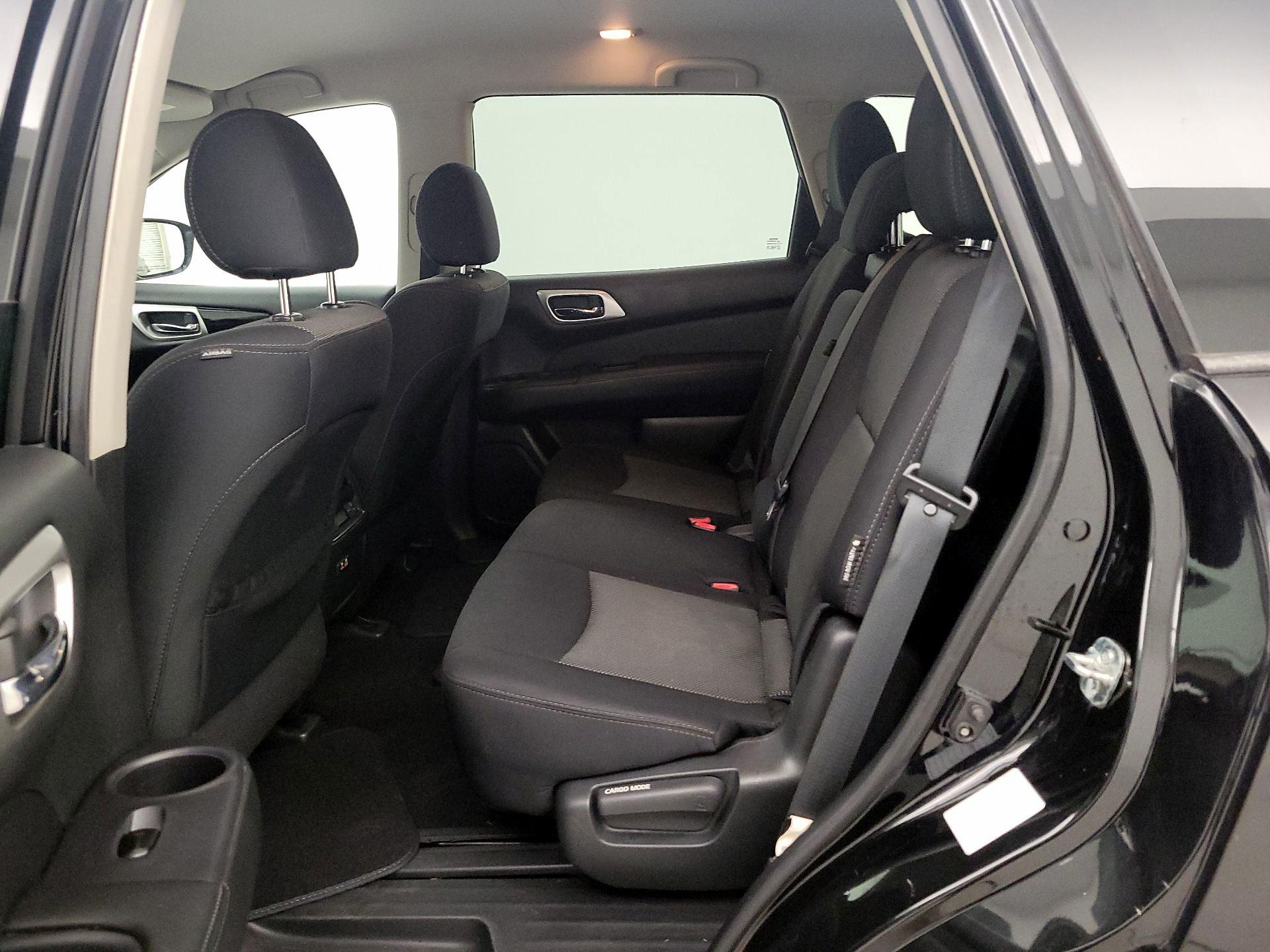 Thumbnail: 2019 Nissan Pathfinder - 19