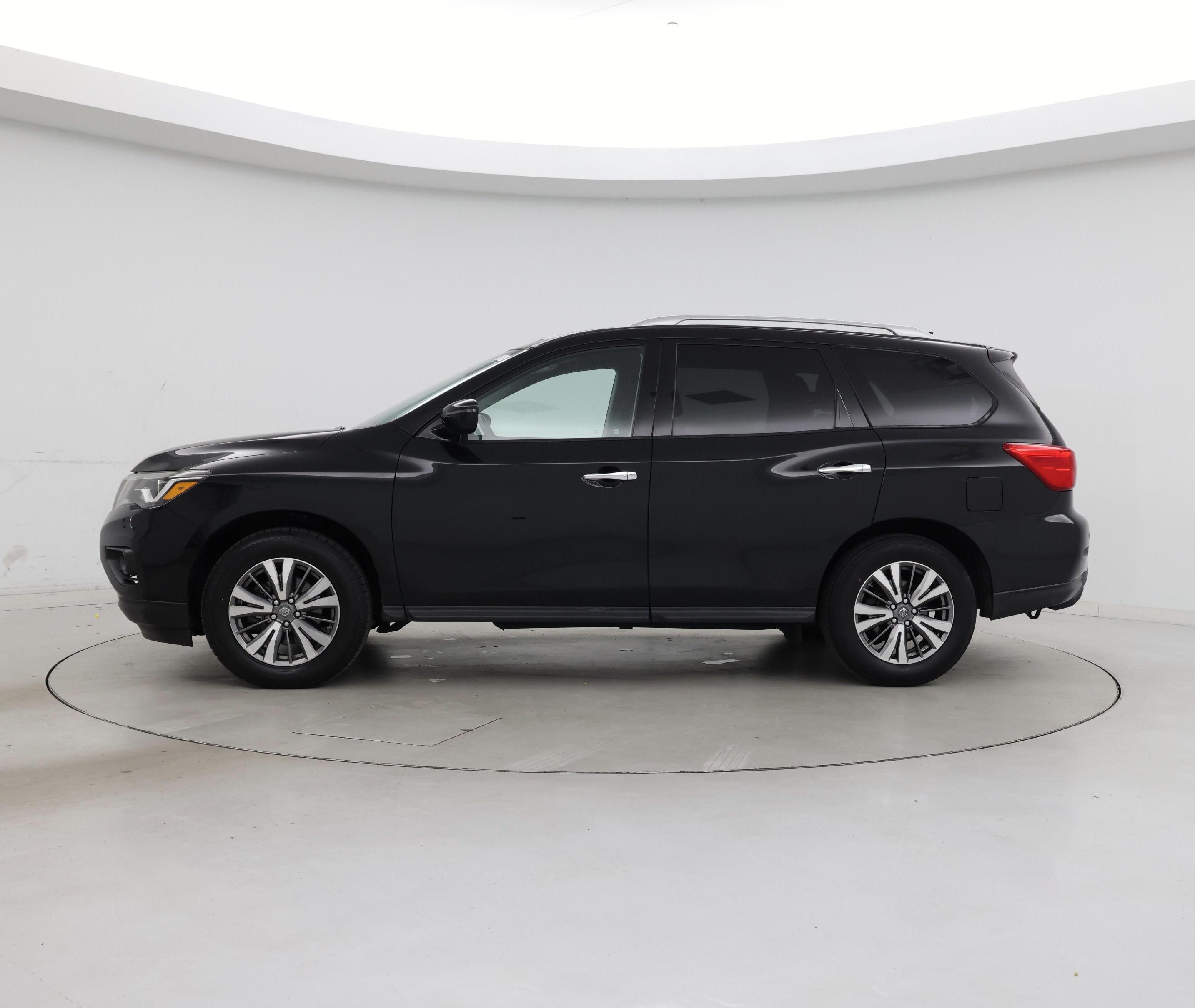 Thumbnail: 2019 Nissan Pathfinder - 3