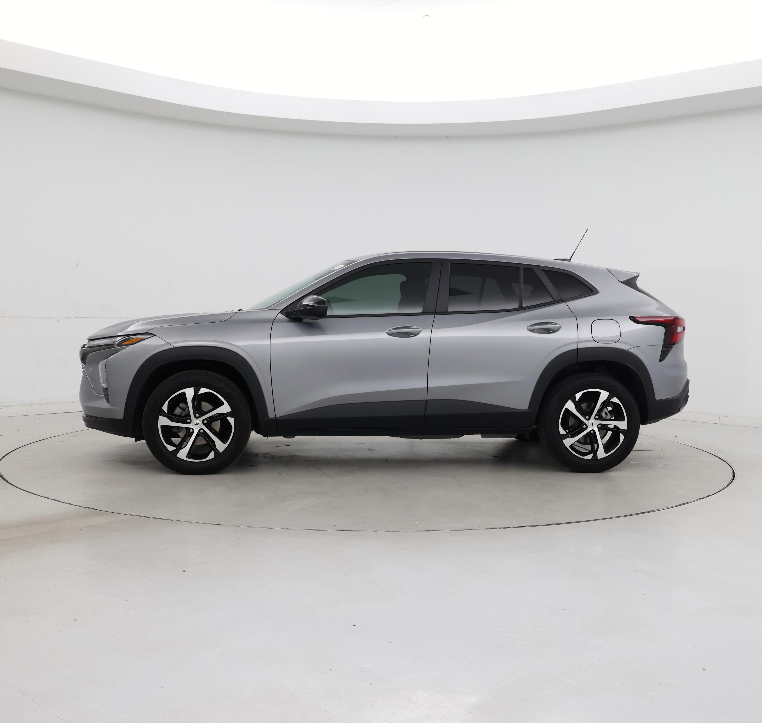Thumbnail: 2024 Chevrolet Trax - 3