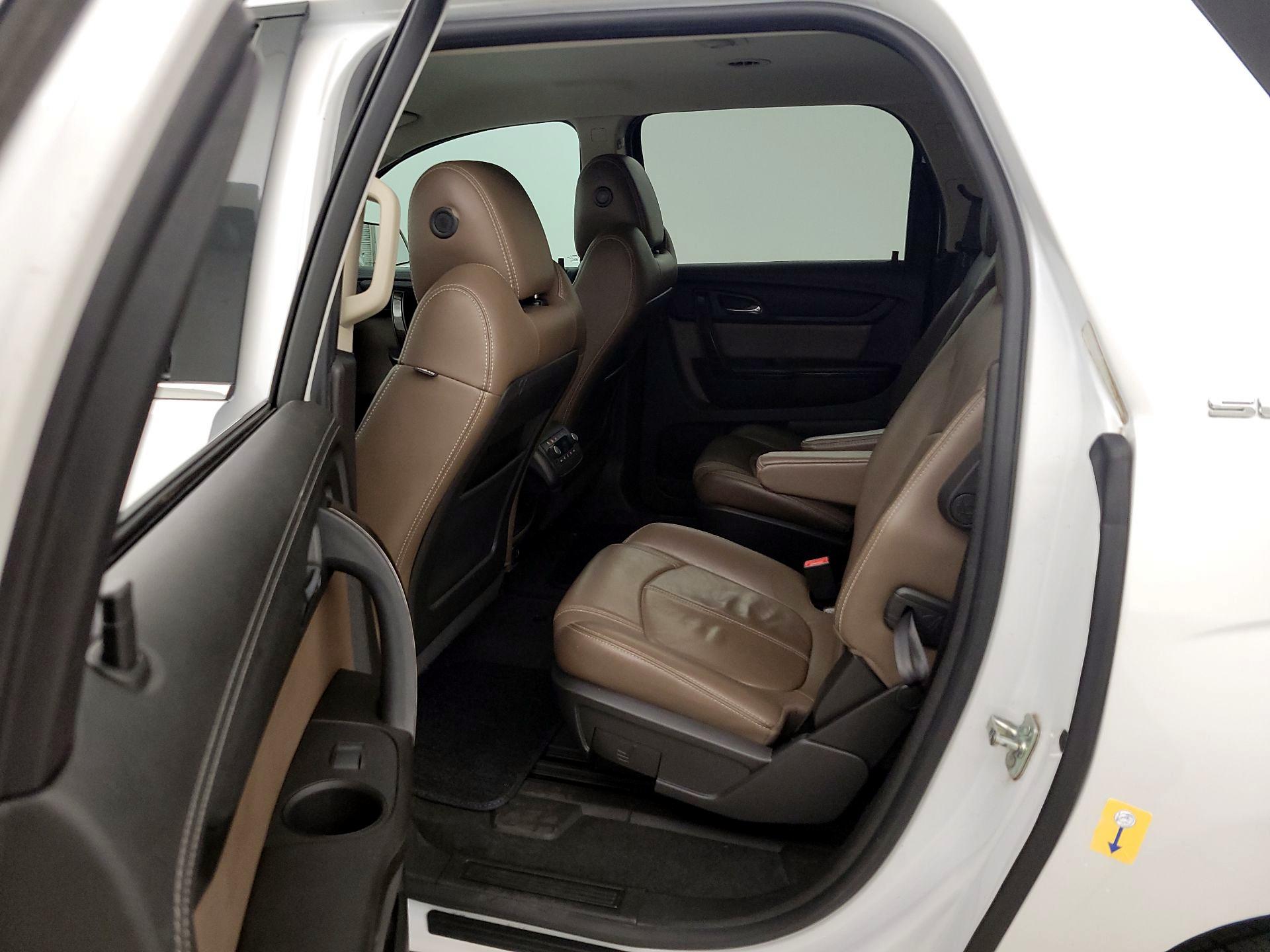 Thumbnail: 2017 GMC Acadia - 19