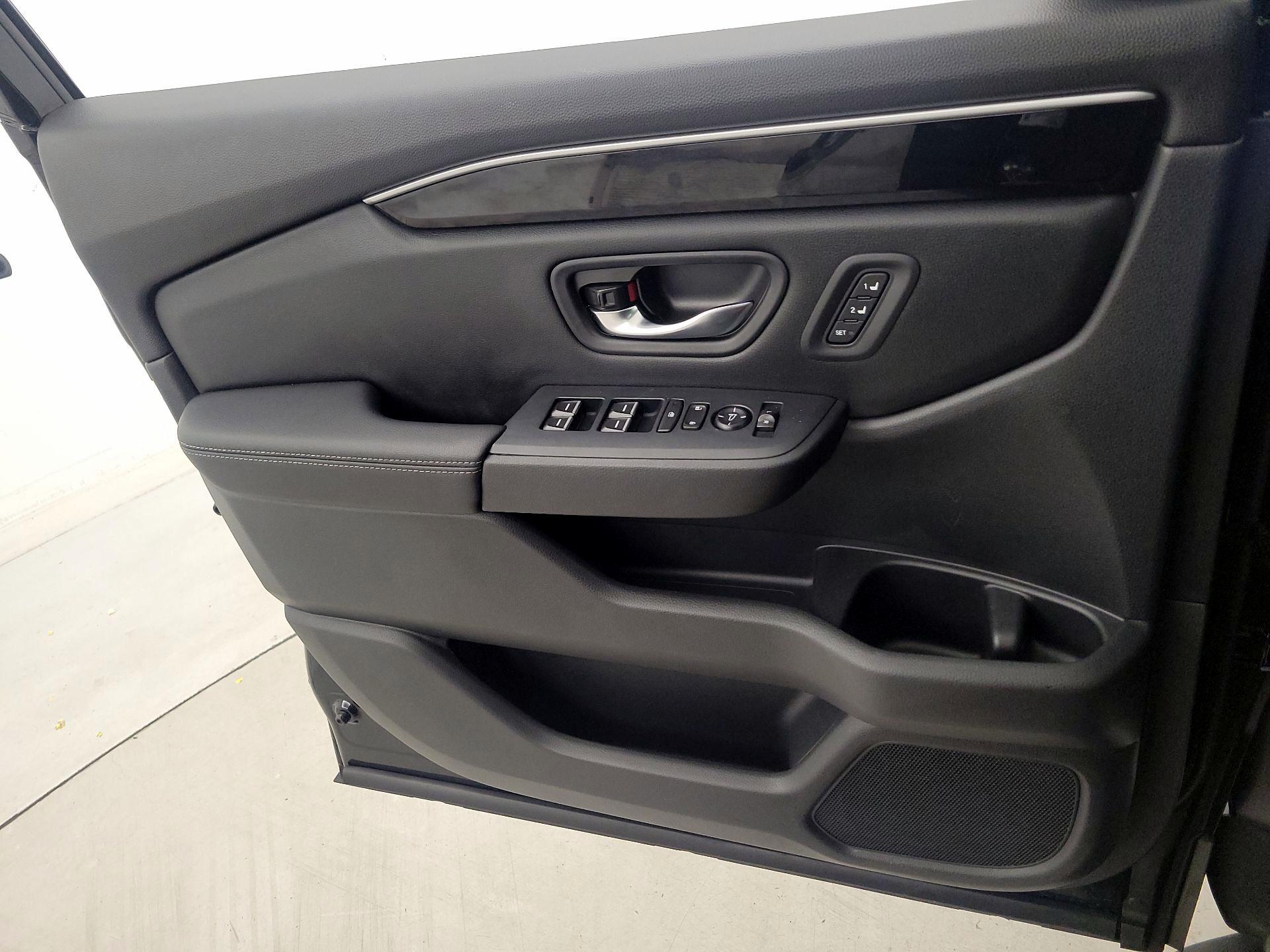 Thumbnail: 2024 Honda Pilot - 12