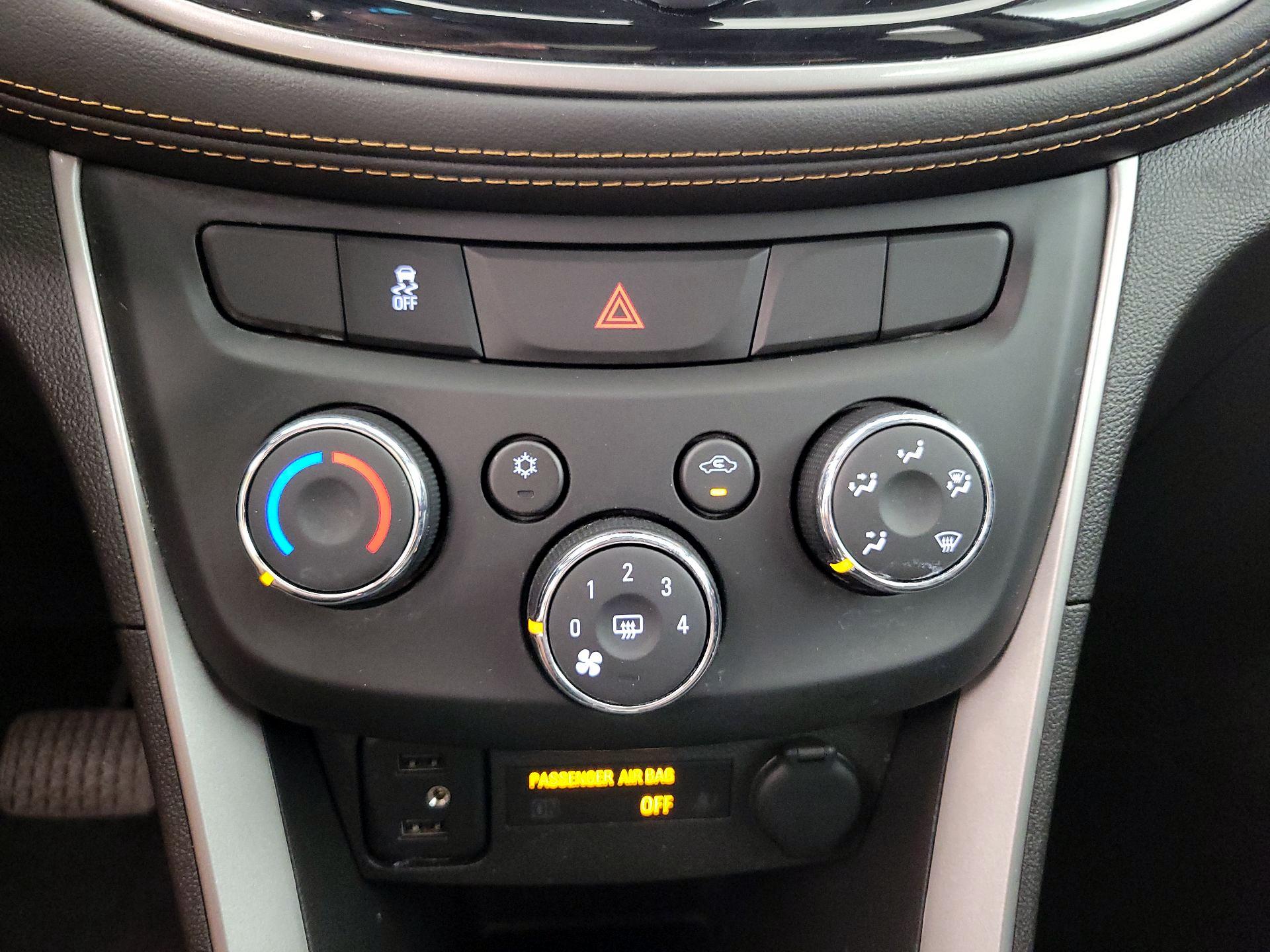 Thumbnail: 2020 Chevrolet Trax - 16