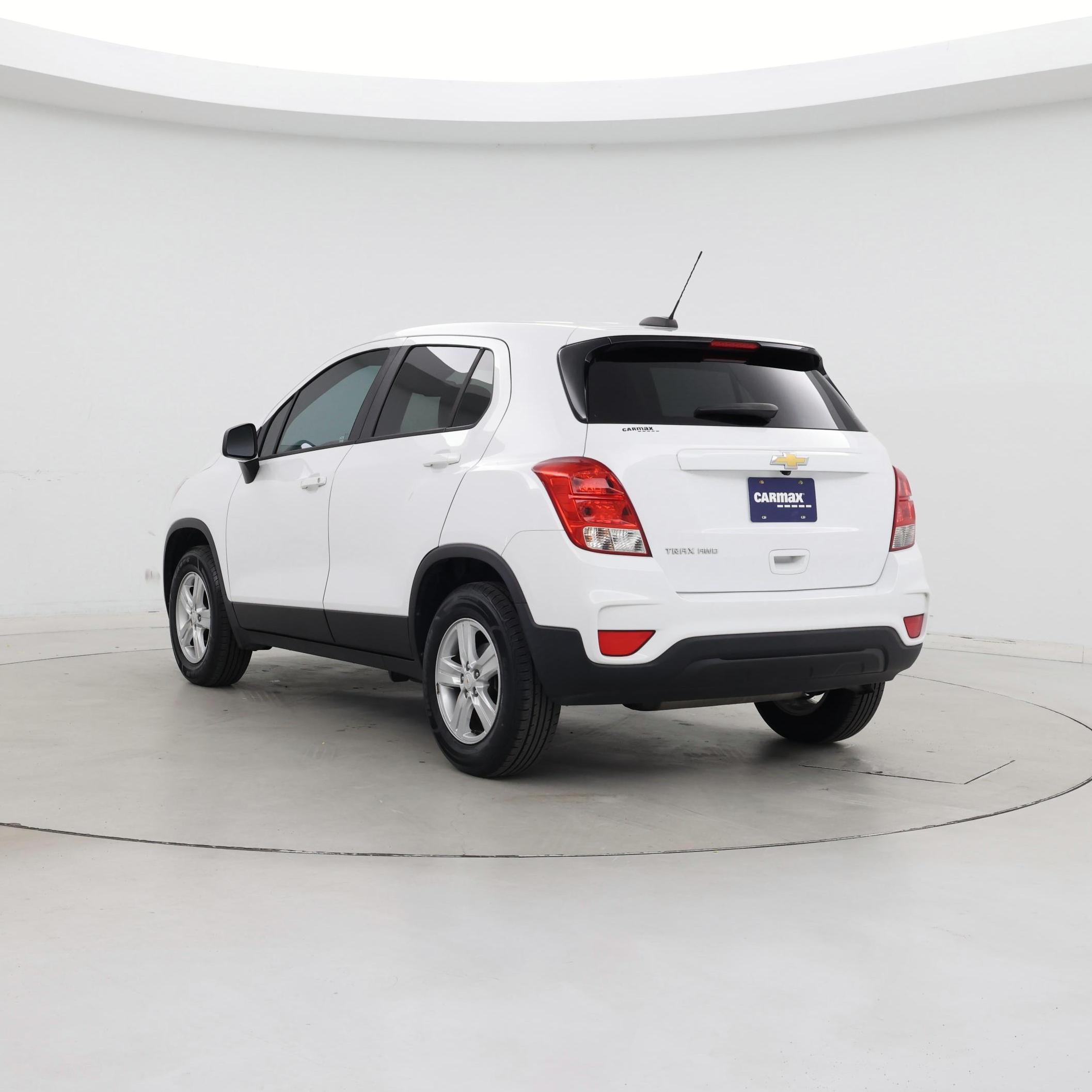 Thumbnail: 2020 Chevrolet Trax - 2