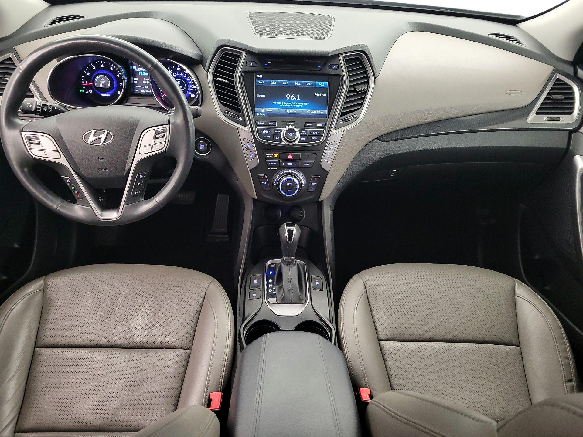 Thumbnail: 2015 Hyundai Santa Fe - 9