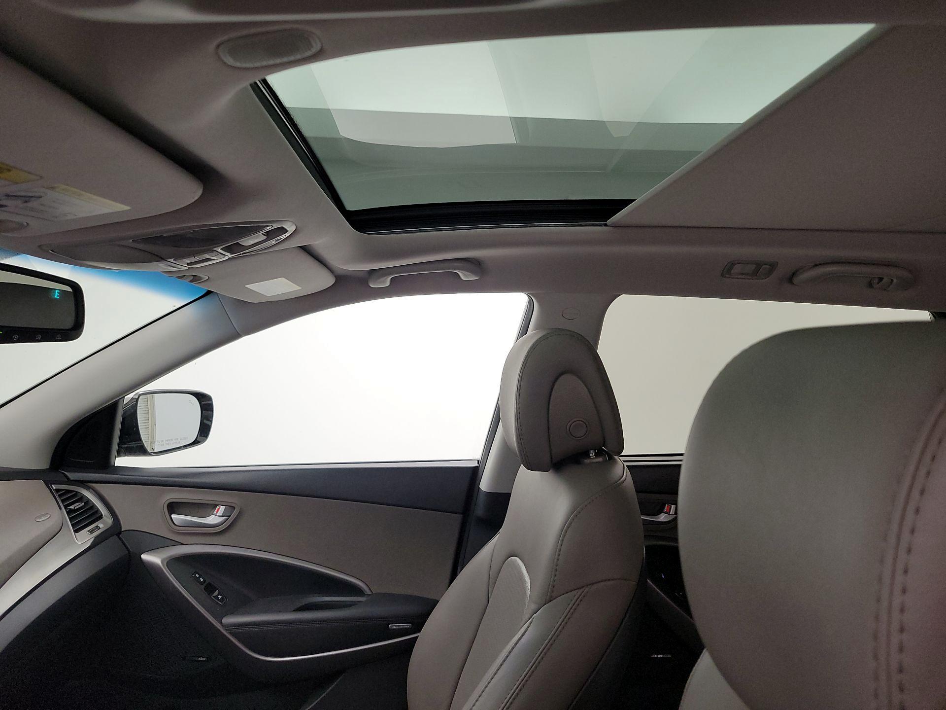 Thumbnail: 2015 Hyundai Santa Fe - 20