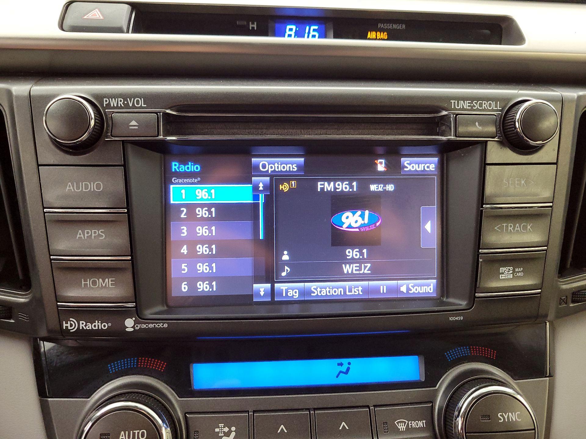 Thumbnail: 2014 Toyota RAV4 - 15