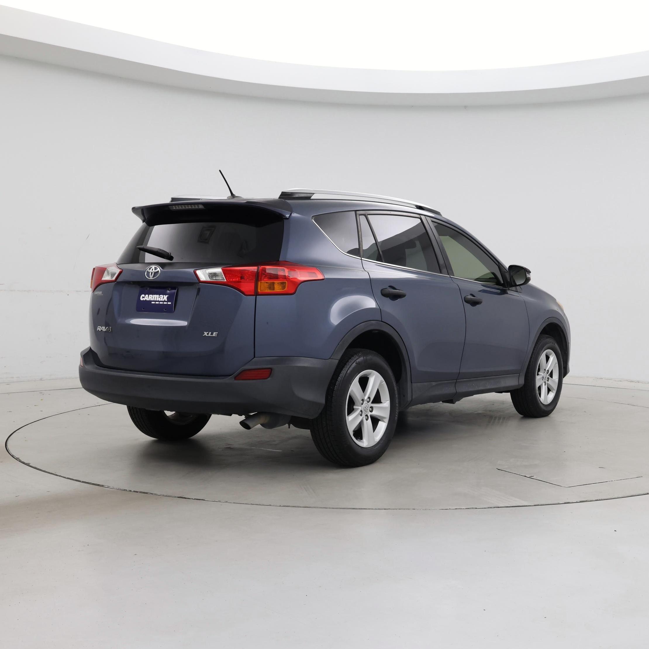 Thumbnail: 2014 Toyota RAV4 - 8